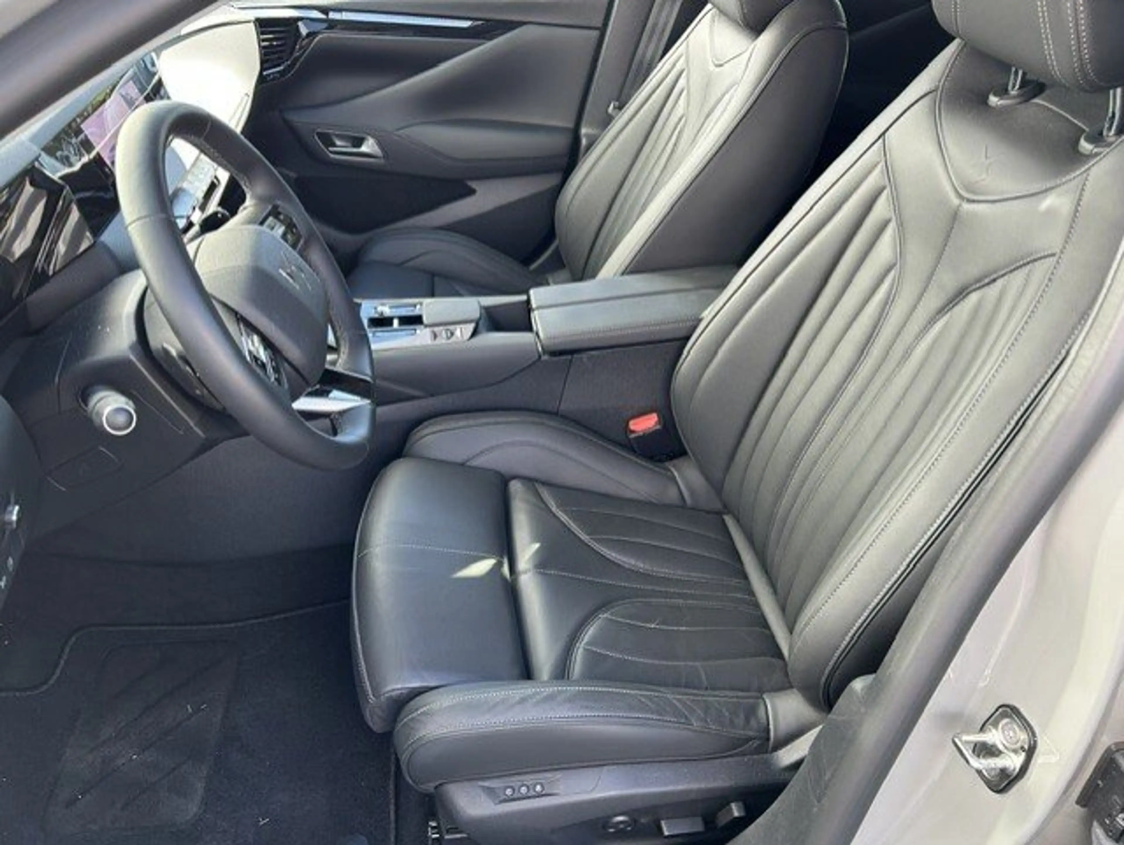 DS Automobiles DS 4 Cross Rivoli E-Tense 225pk — photo 11
