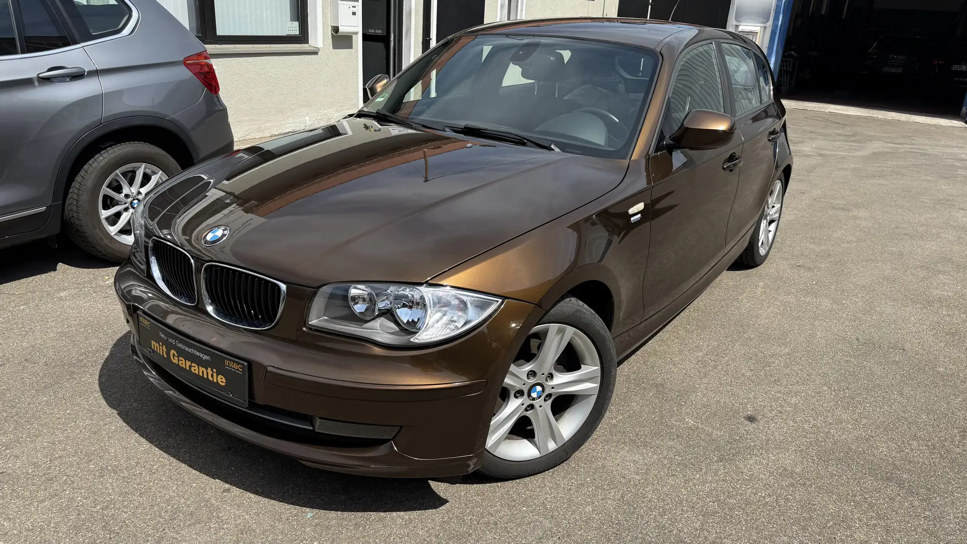 BMW 118 118d 2.Hand Klima PDC Automatik 17ZOLL NEU TÜV Brun - 2