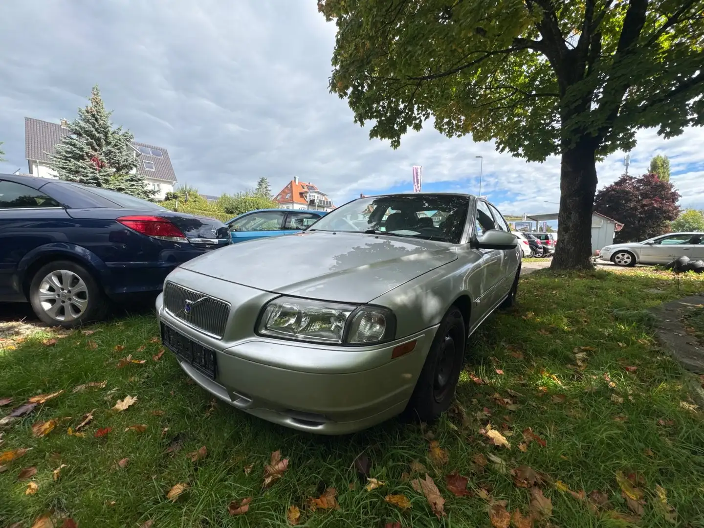 Volvo S80 2.5D *AUTOMATIK*AHK* Silber - 1