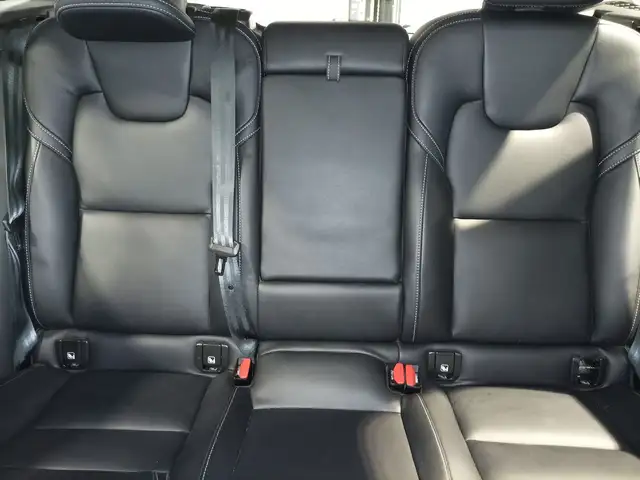 Volvo XC60 view 15