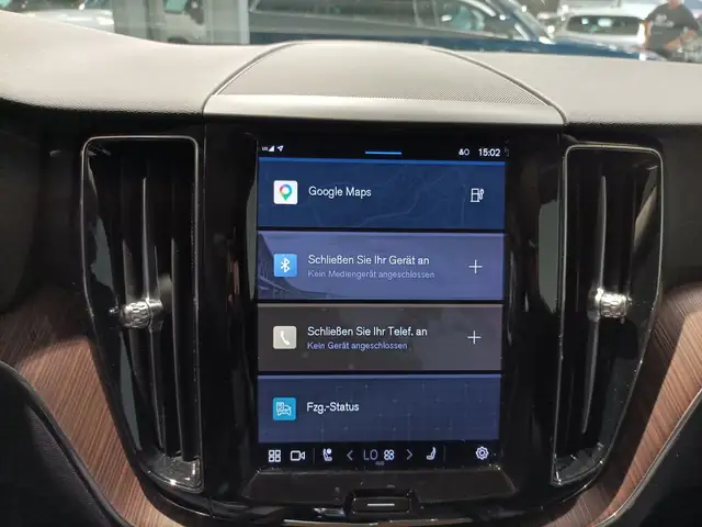 Volvo XC60 view 11