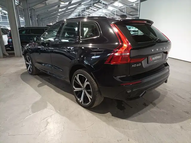 Volvo XC60 view 4