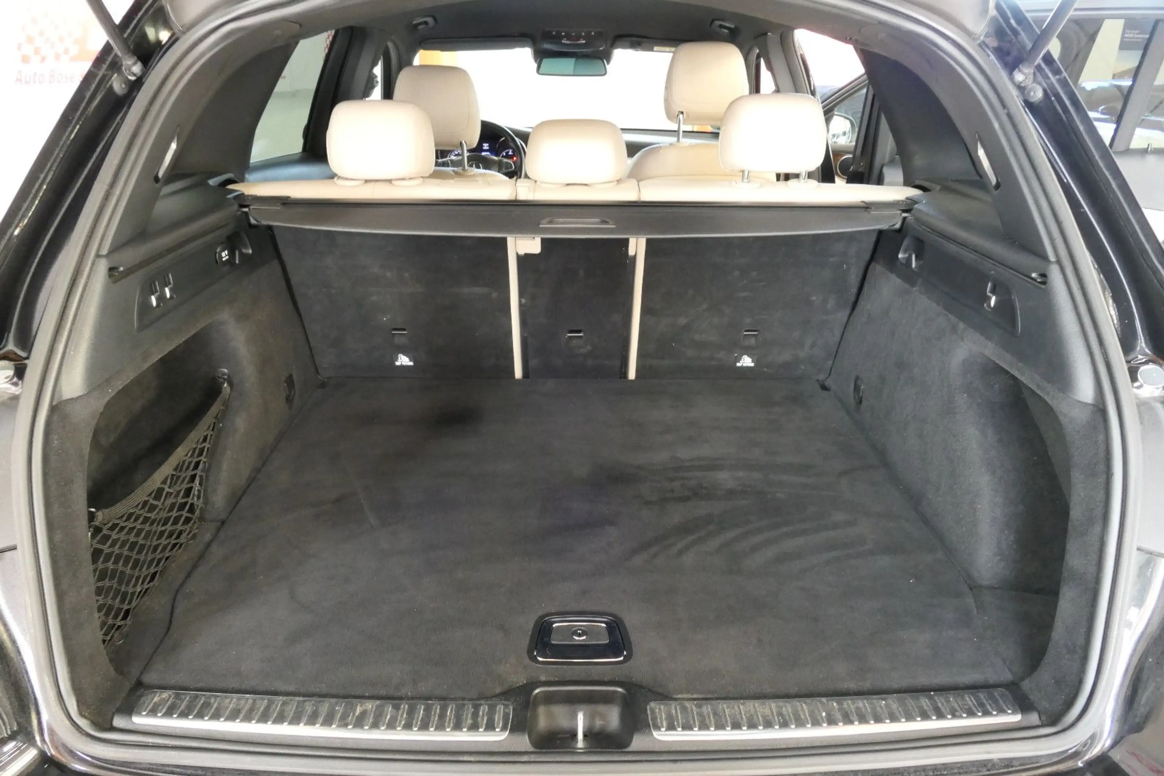 Mercedes-Benz GLC 250 d 4Matic Exclusiv *LED*AHK*LEDER*LUFT* — photo 13