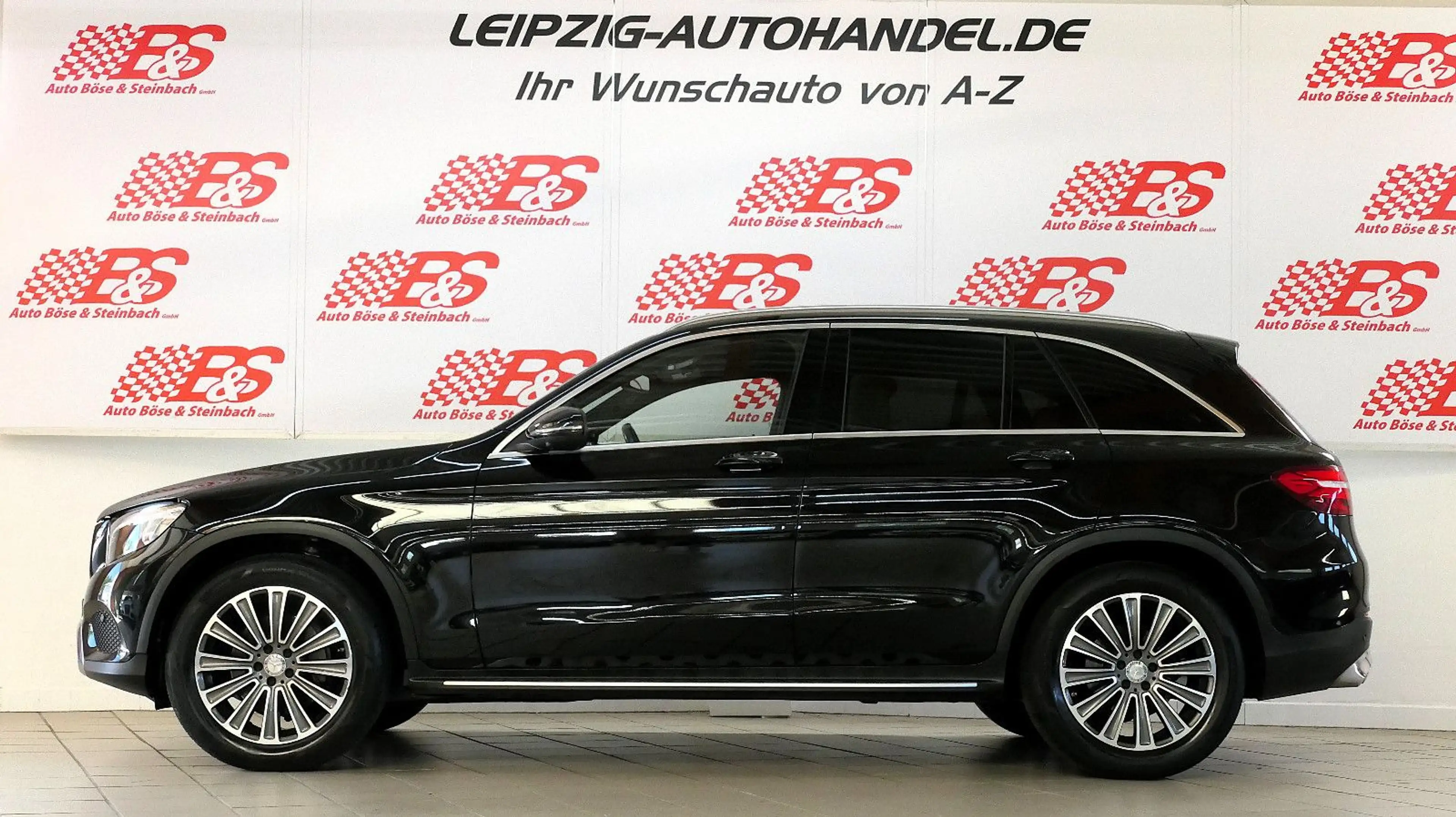 Mercedes-Benz GLC 250 d 4Matic Exclusiv *LED*AHK*LEDER*LUFT* — photo 3