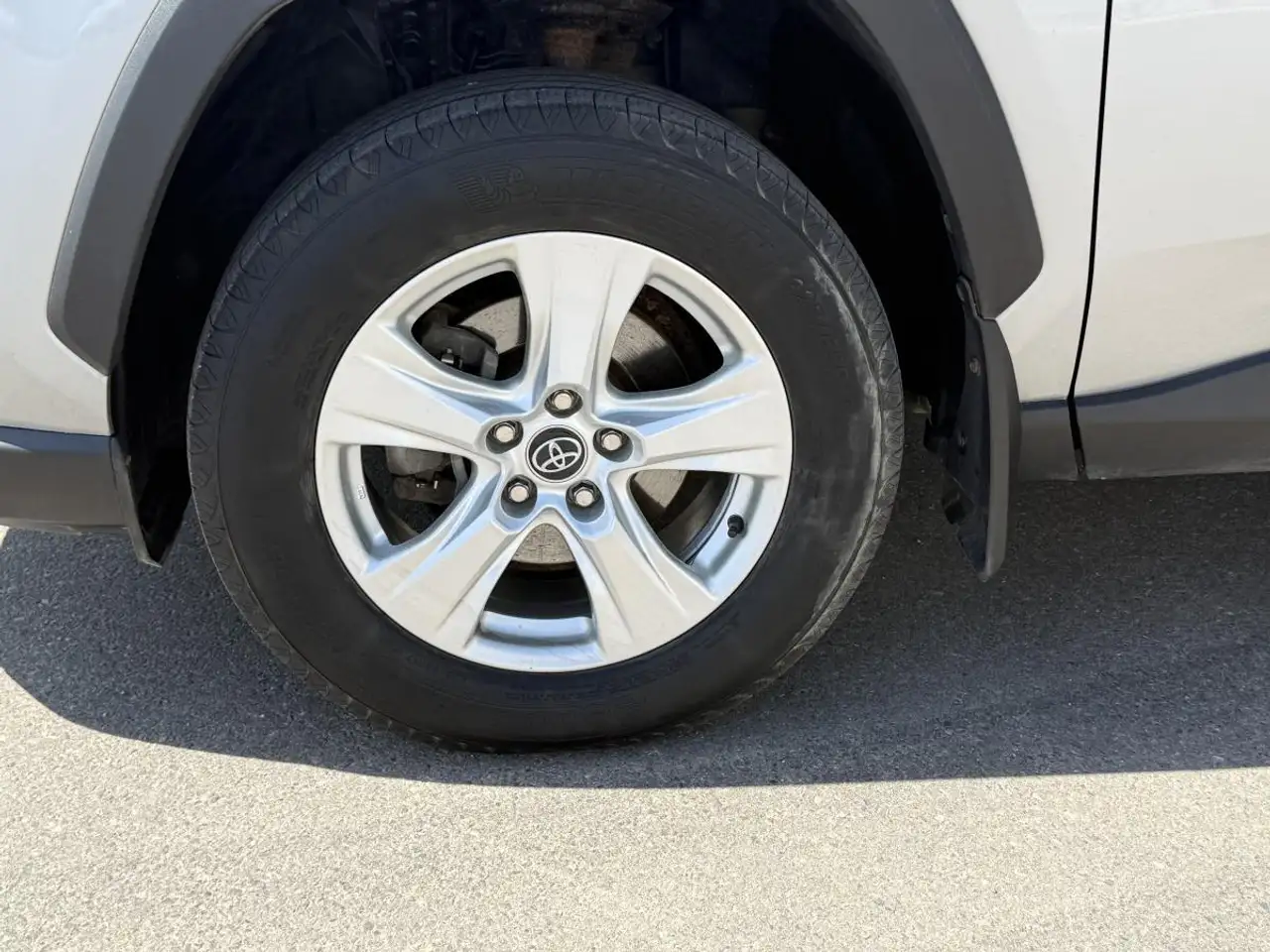Toyota RAV 4 снимка Toyota RAV 4