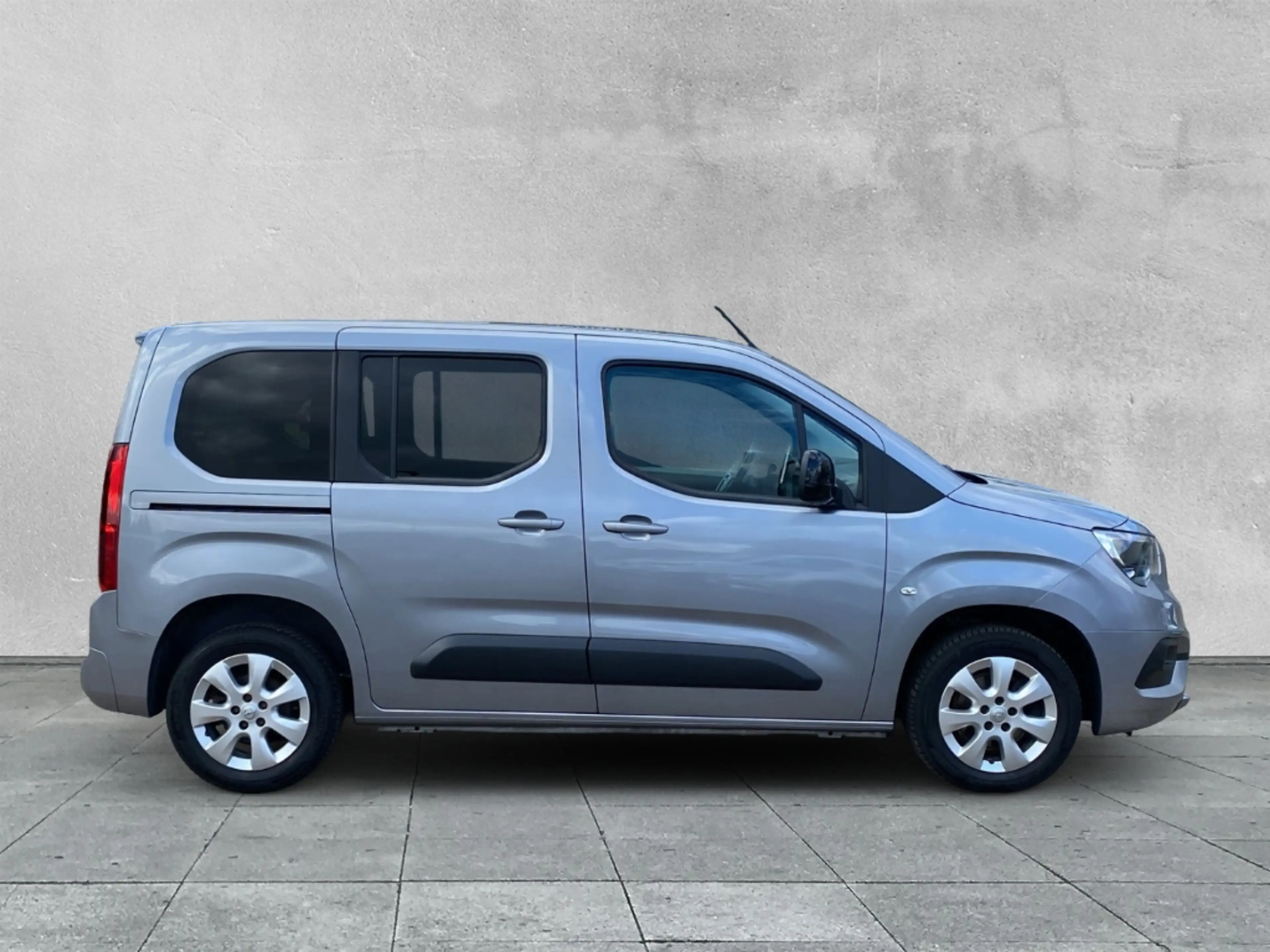Opel Combo Life DI TURBO ELEGANCE E Elegance 1.2 Turbo NAVI+KLIMA+ — photo 6