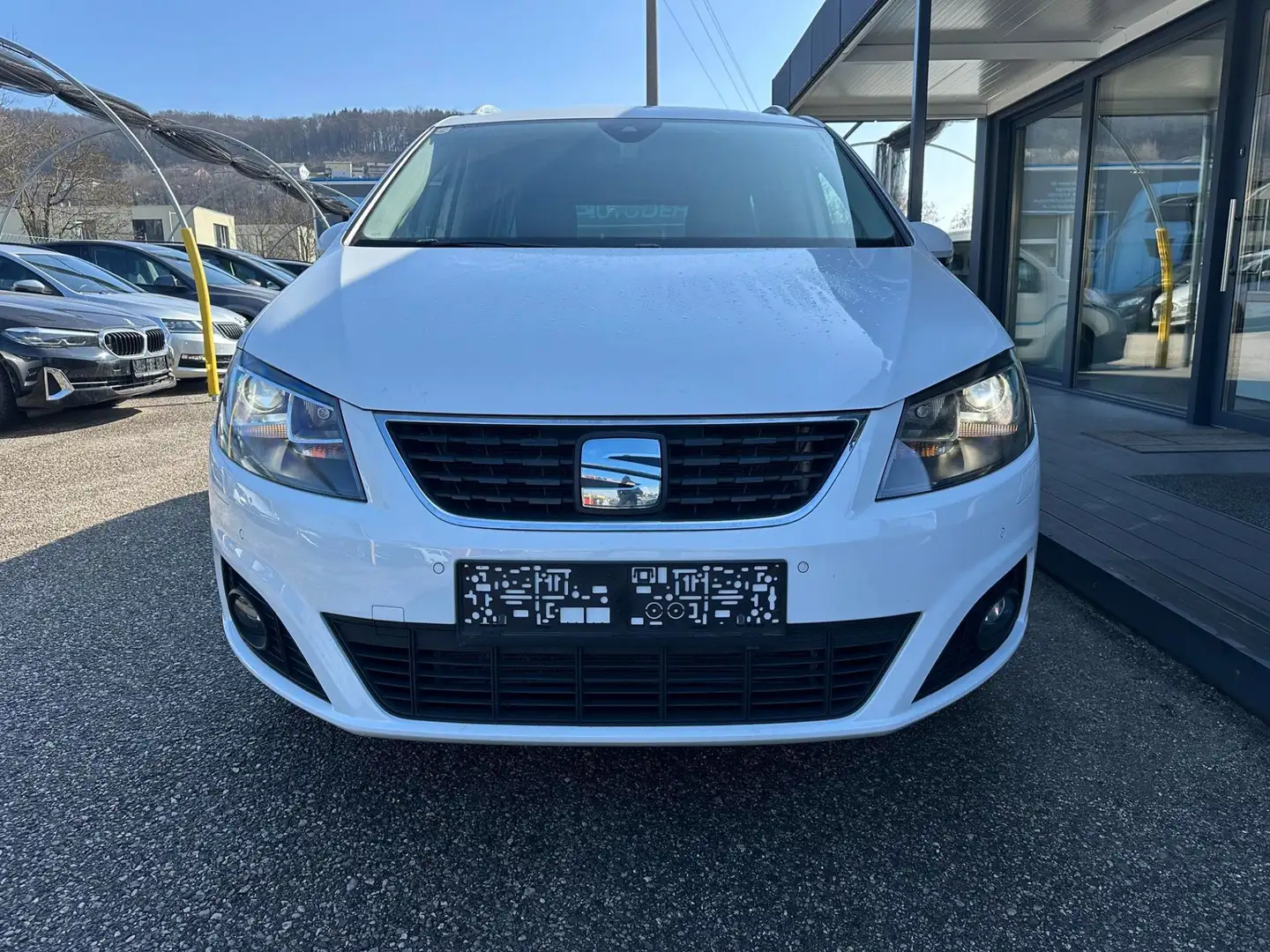 SEAT Alhambra Executive 2,0 TDI DSG Navi-Xenon-Kamera Weiß - 2