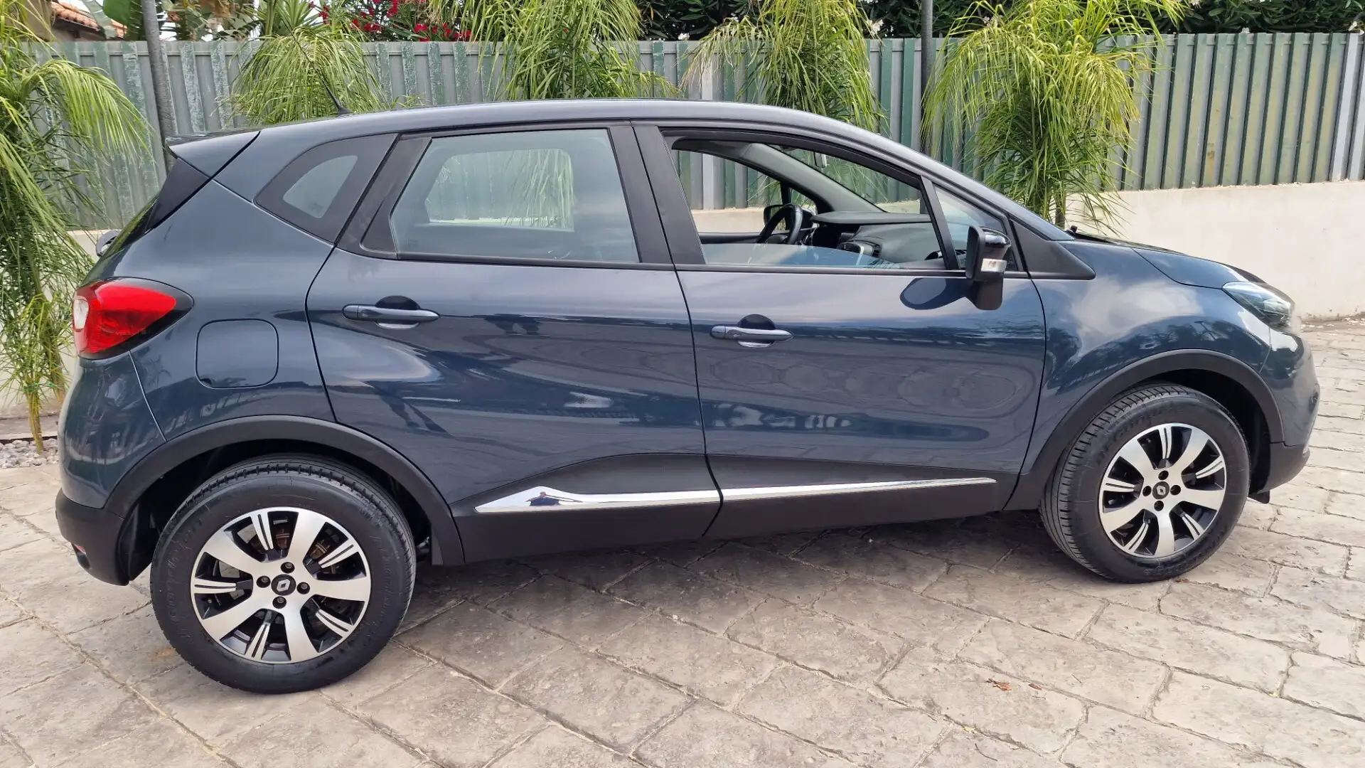 Renault Captur dCi 8V 90 CV Start&Stop Energy Intens Grigio - 2