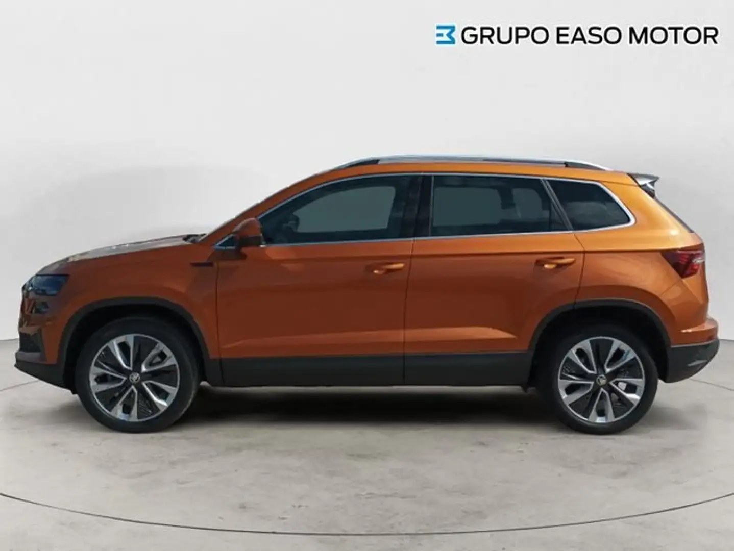 Skoda Karoq 1.5 TSI STYLE 150 5P Naranja - 2