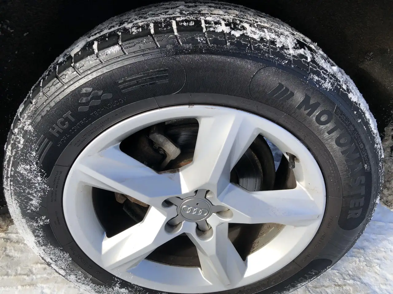 Audi Q5 снимка Audi Q5