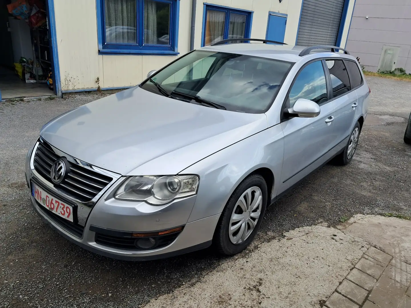 Volkswagen Passat Variant 2.0 TDI BlueMotion Technology DPF Comfortline Silber - 2