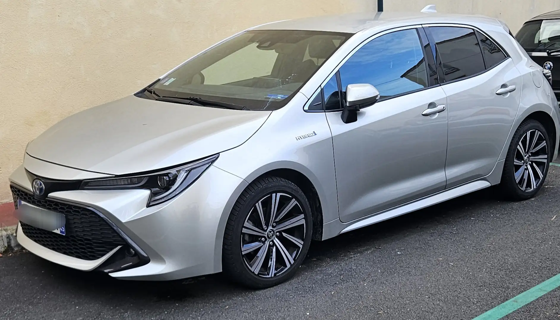 Toyota Corolla Design 122ch hybrid - 1