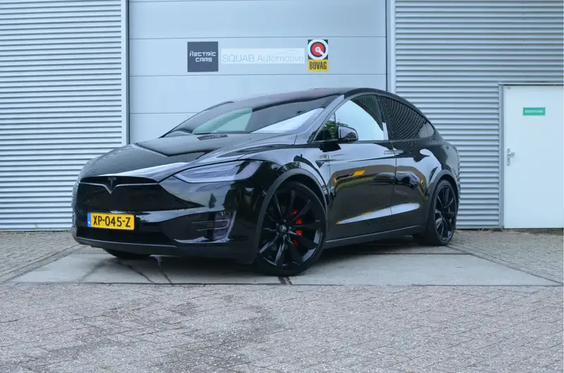 TESLA Model X