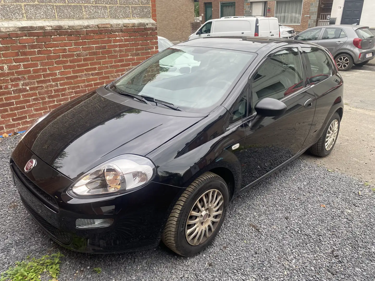Fiat Punto 1.2i Easy Zwart - 2