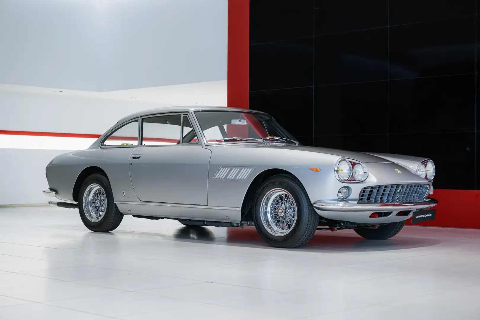 Ferrari 330 GT 2 + 2 Series 1 5 speed - Kroymans Ferrari Grey - 2