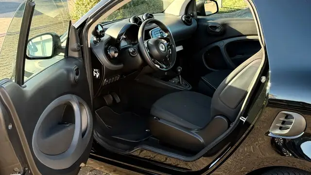 Smart Fortwo view 10