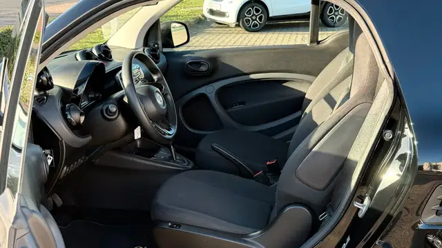 Smart Fortwo view 11