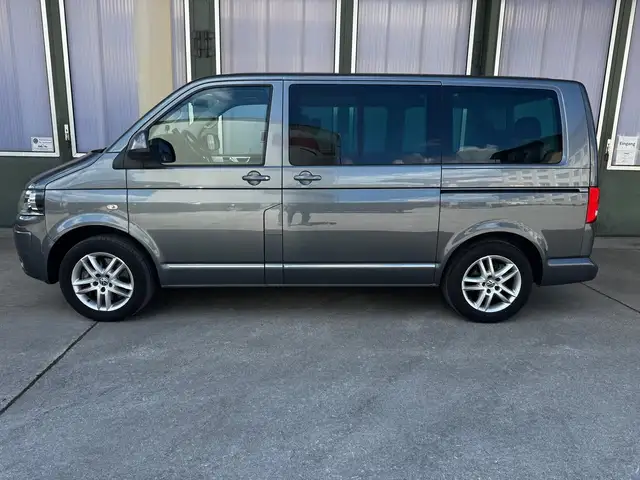 Volkswagen T5 Transporter T5 Multivan Comfortline +Sthzg +Scheckheft +TOP!
