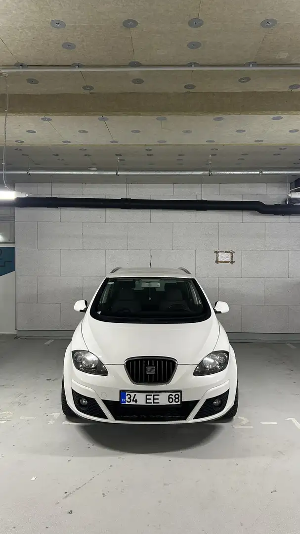 SEAT Altea XL Sport 2,0 TDi DPF DSG - 1
