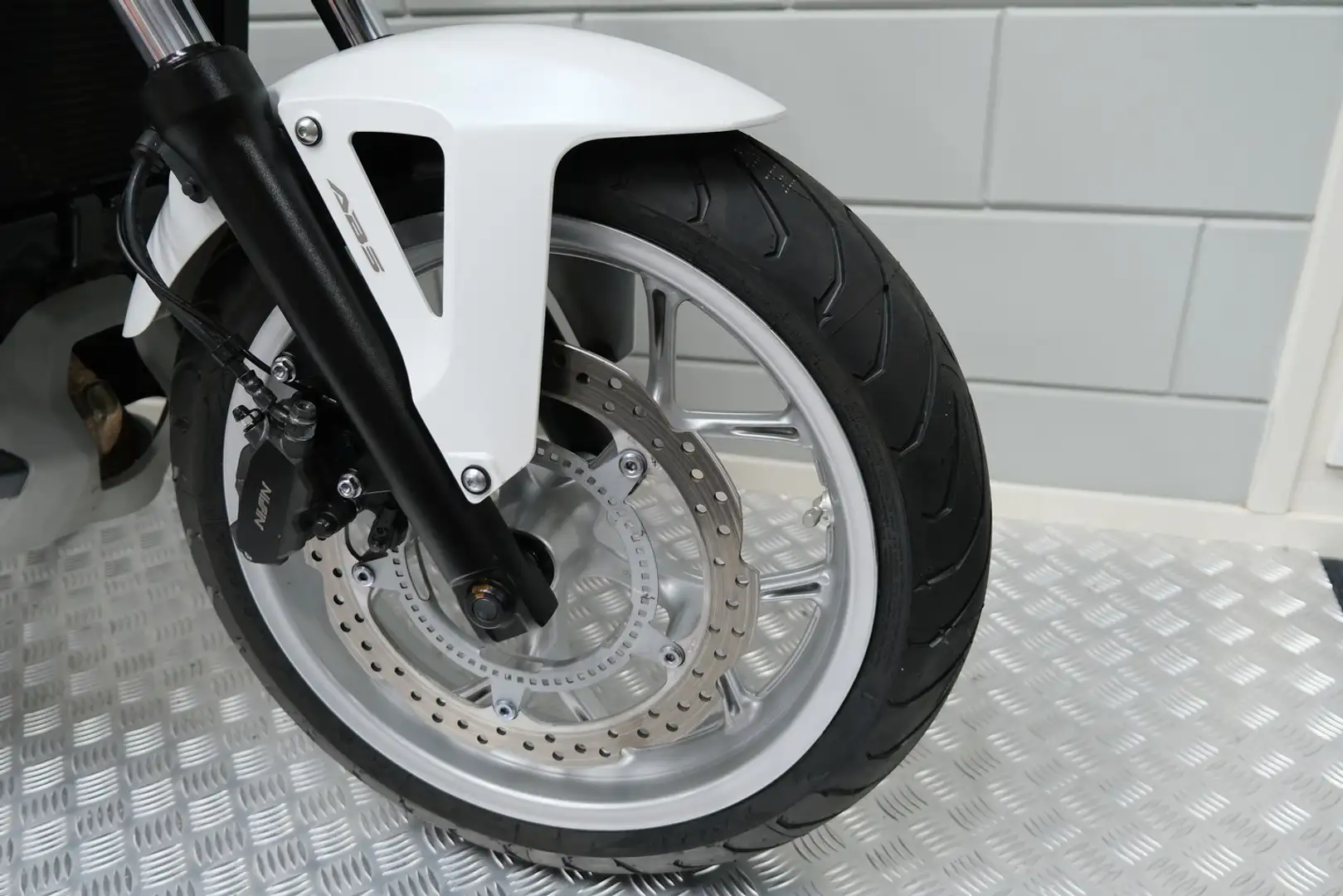 Honda NC 750 X ABS Wit - 2