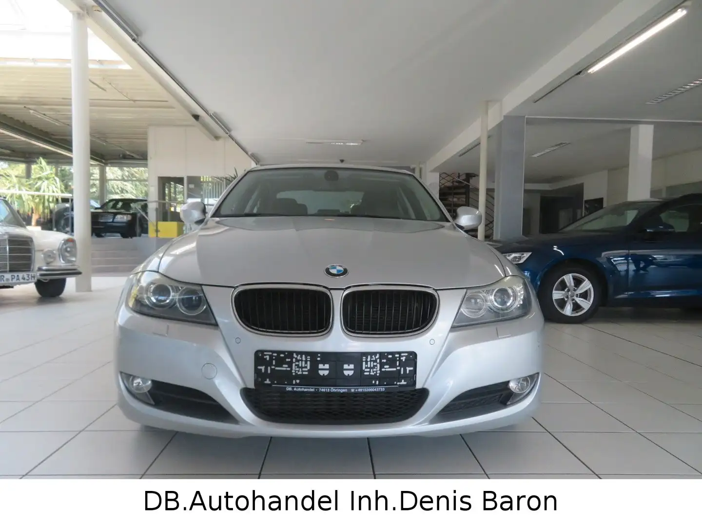 BMW 320 d Lim. Navi Xenon PDC SHZ Alu Silber - 2