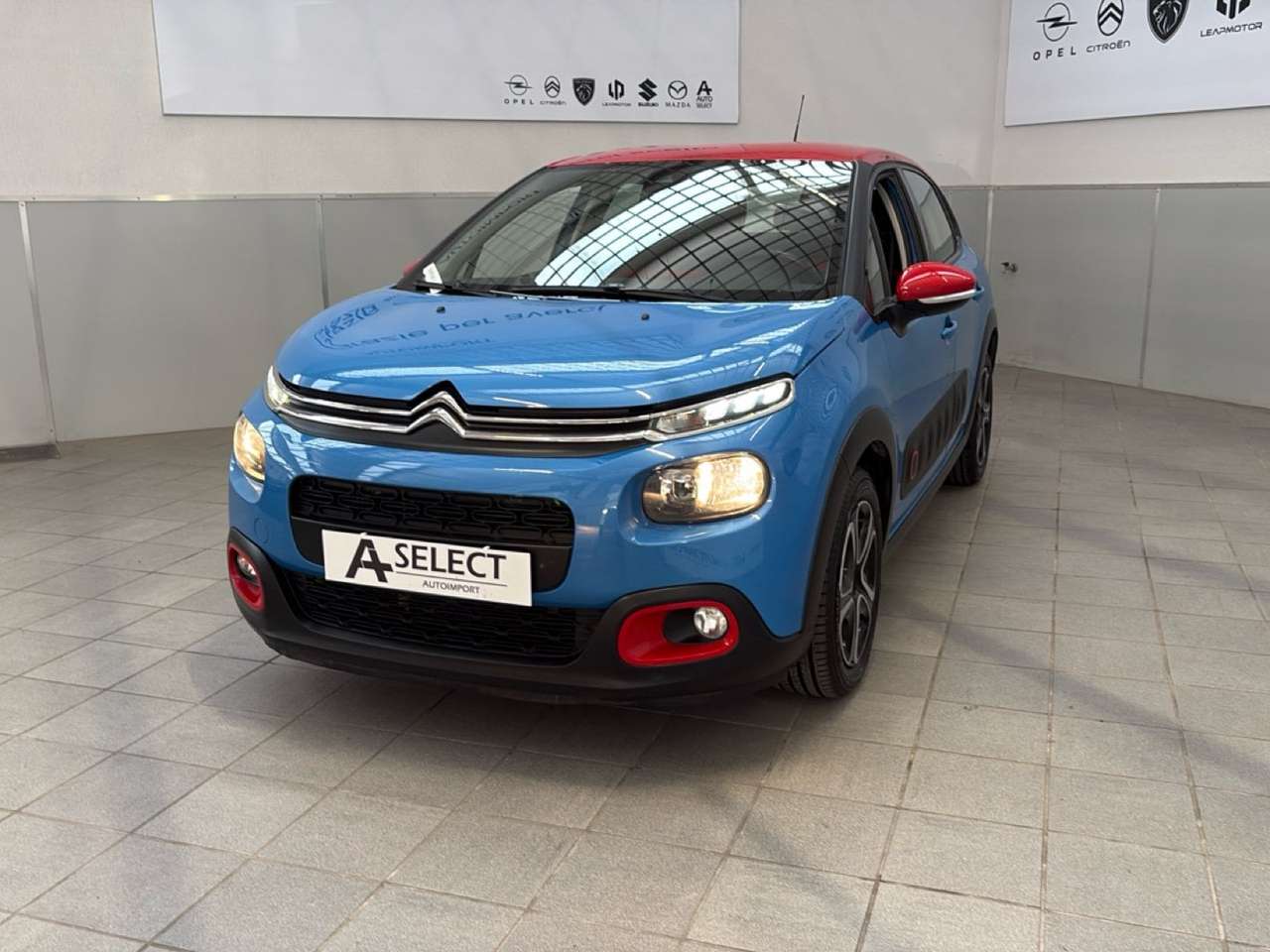 Citroen C3 C3 1.2 puretech Shine s&s 110cv my18