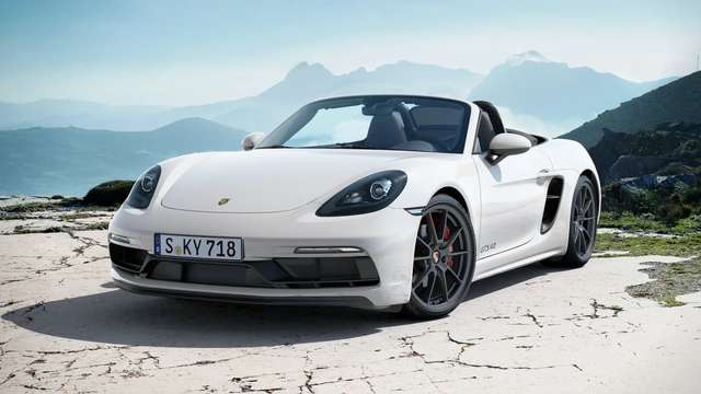 Imagine Porsche Boxster 718 GTS 4.0