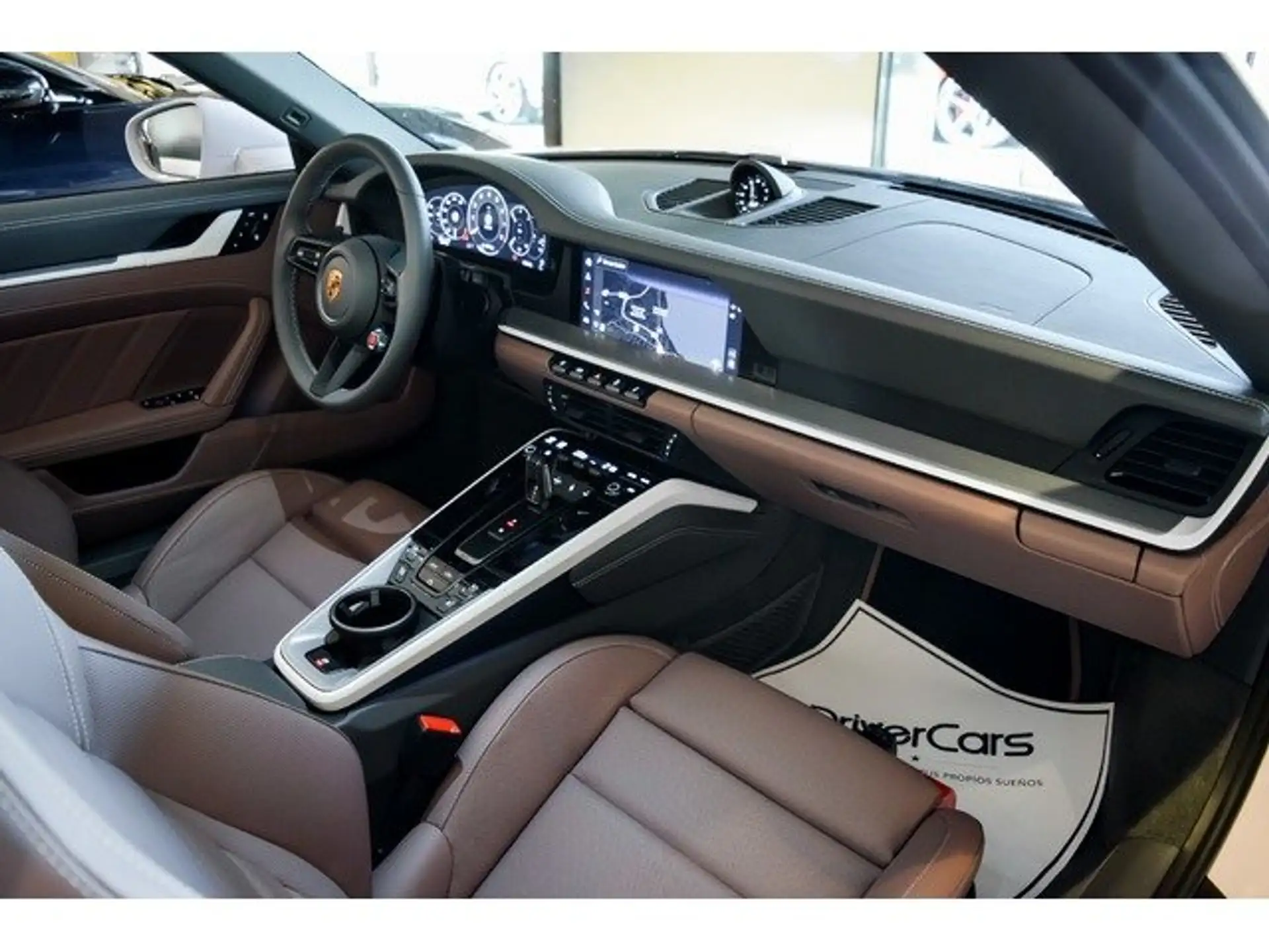 포르쉐 911 Carrera T Cabriolet 2026 화이트 사진 6
