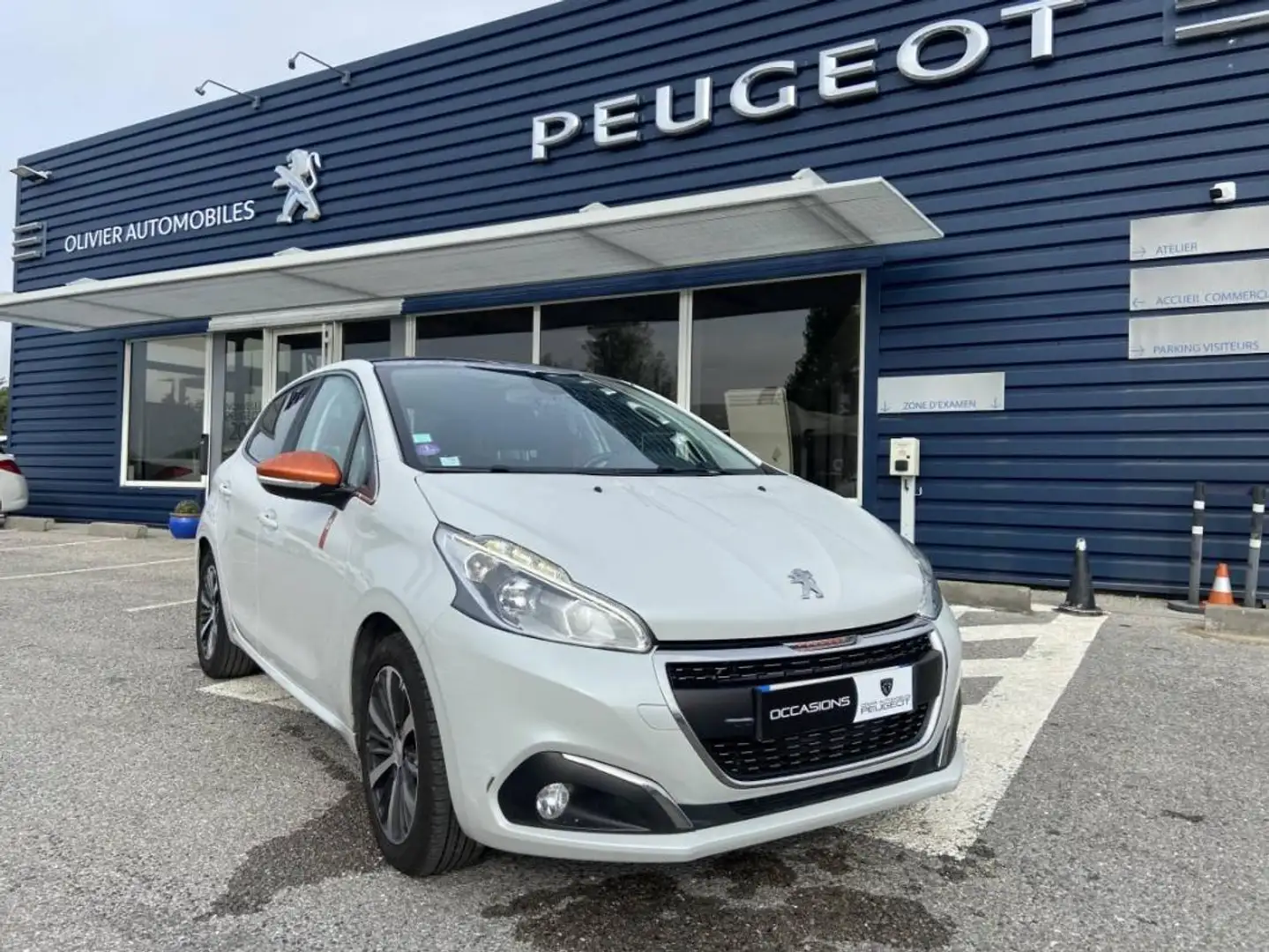 Peugeot 208 1.2 PureTech 110 S&amp;S Roland Garros Blanc - 1