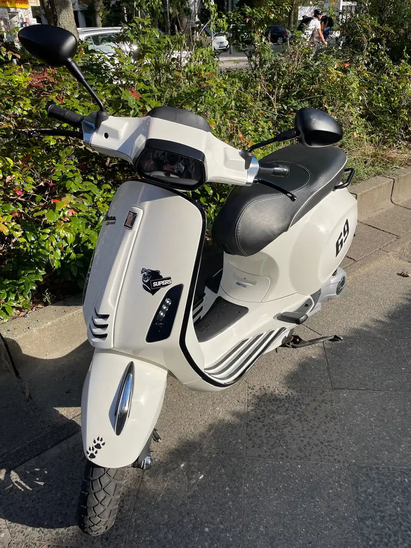 Piaggio Sprint Vespa Sprint 125 weiß Wit - 1