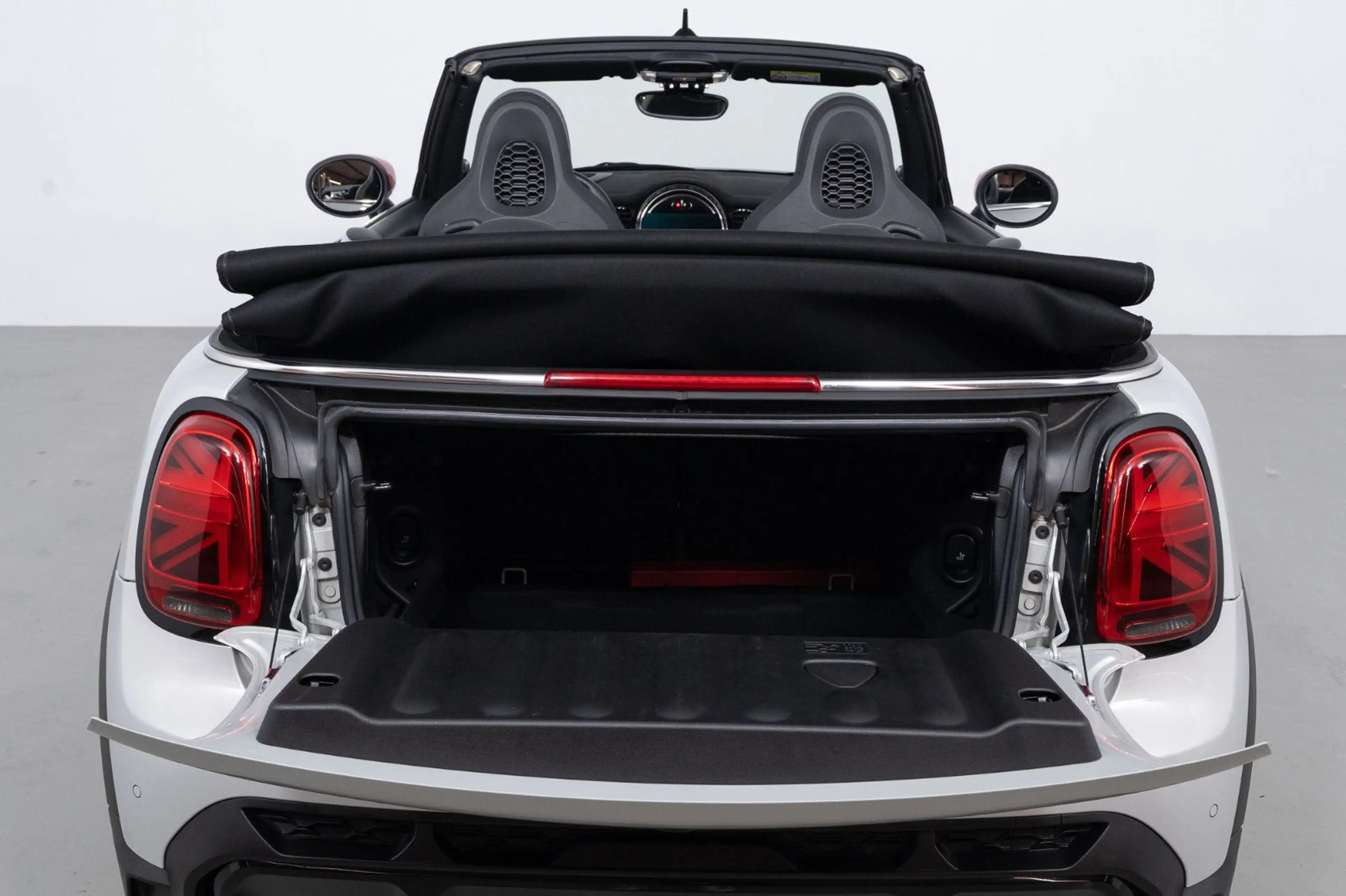 MINI John Cooper Works Cabrio John Cooper Works — photo 8