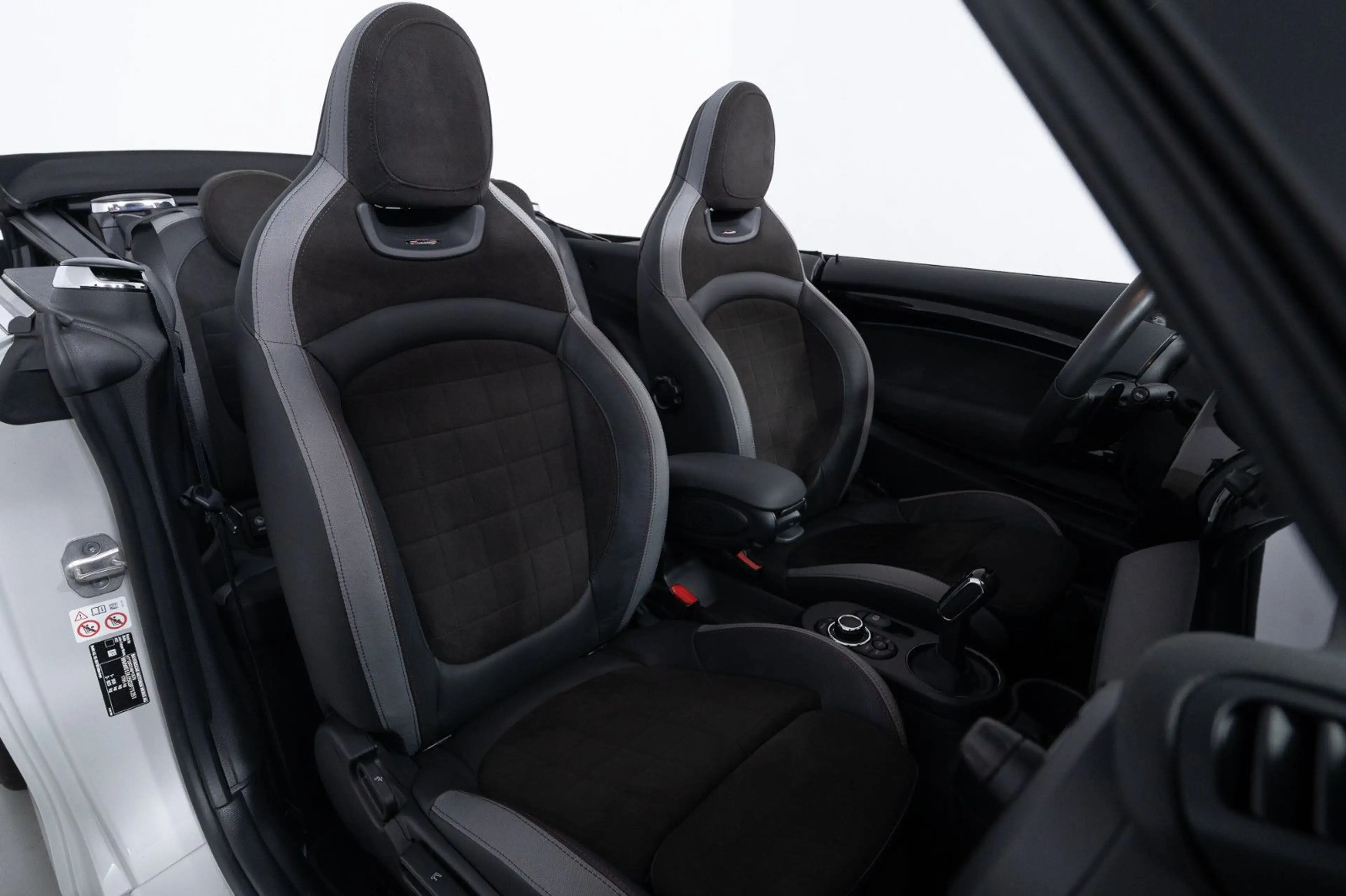 MINI John Cooper Works Cabrio John Cooper Works — photo 15