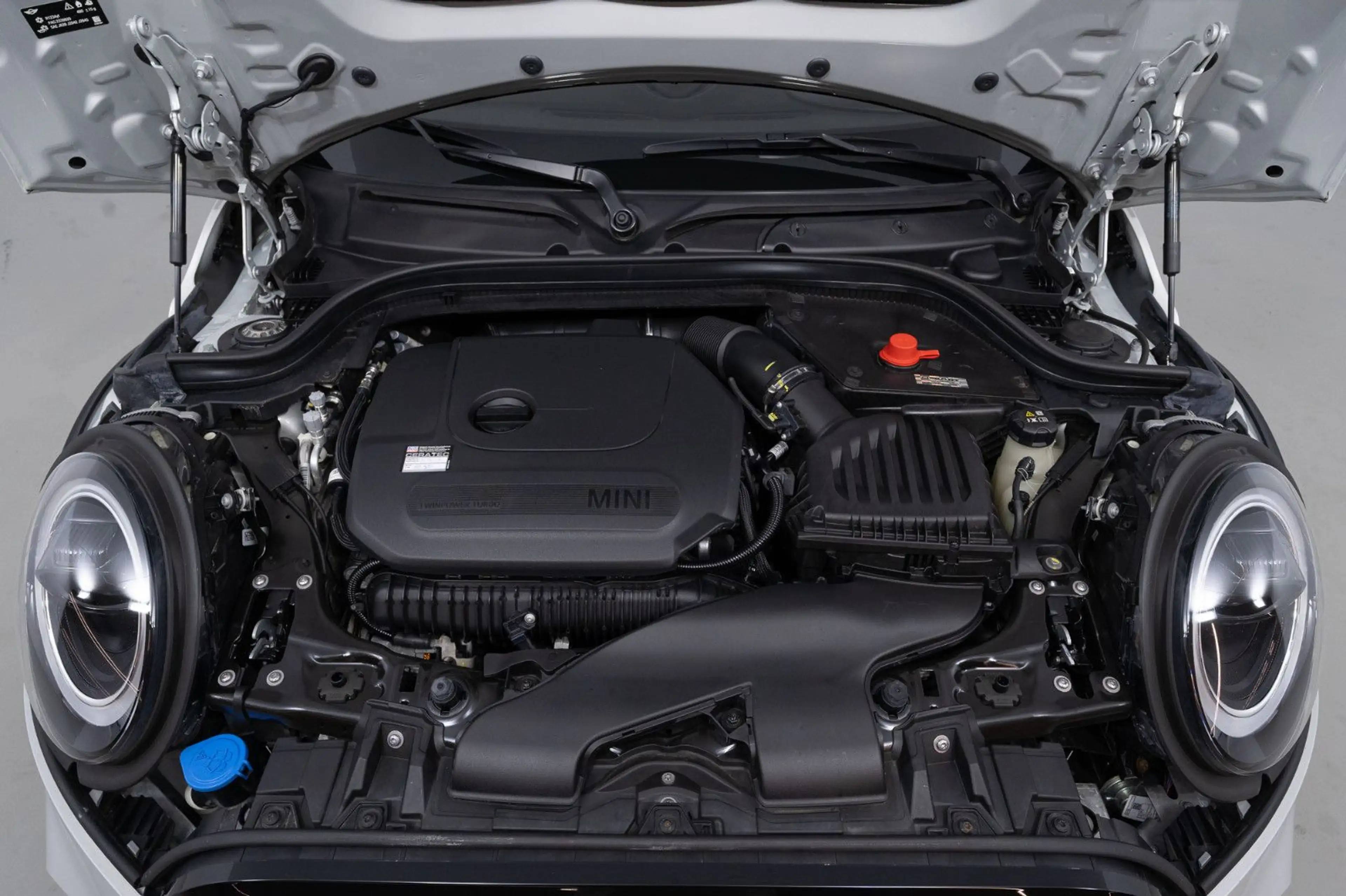 MINI John Cooper Works Cabrio John Cooper Works — photo 7