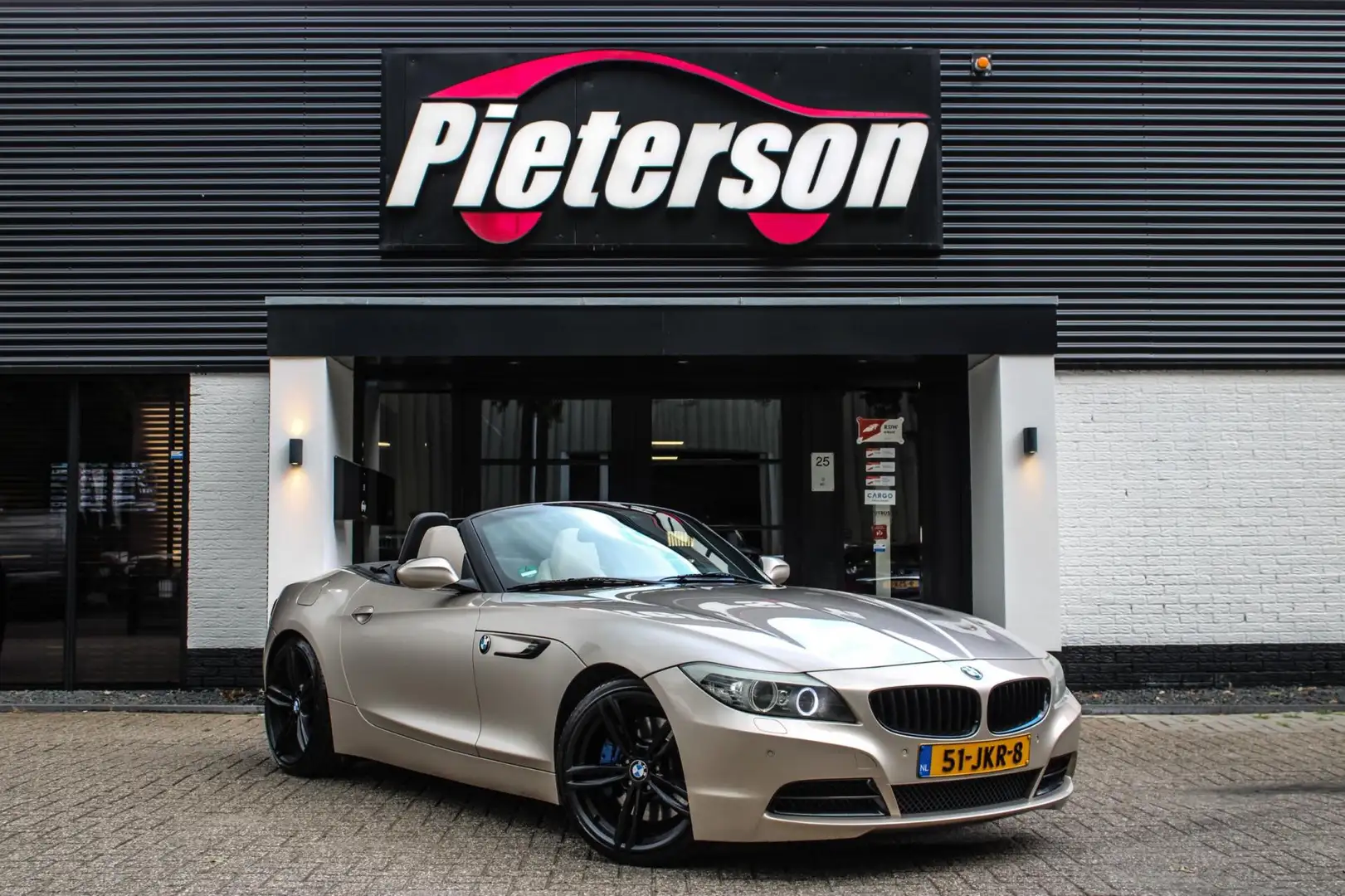 BMW Z4 Roadster SDrive35i NAP YOUNGTIMER LEDER PDC CLIMA Grijs - 1