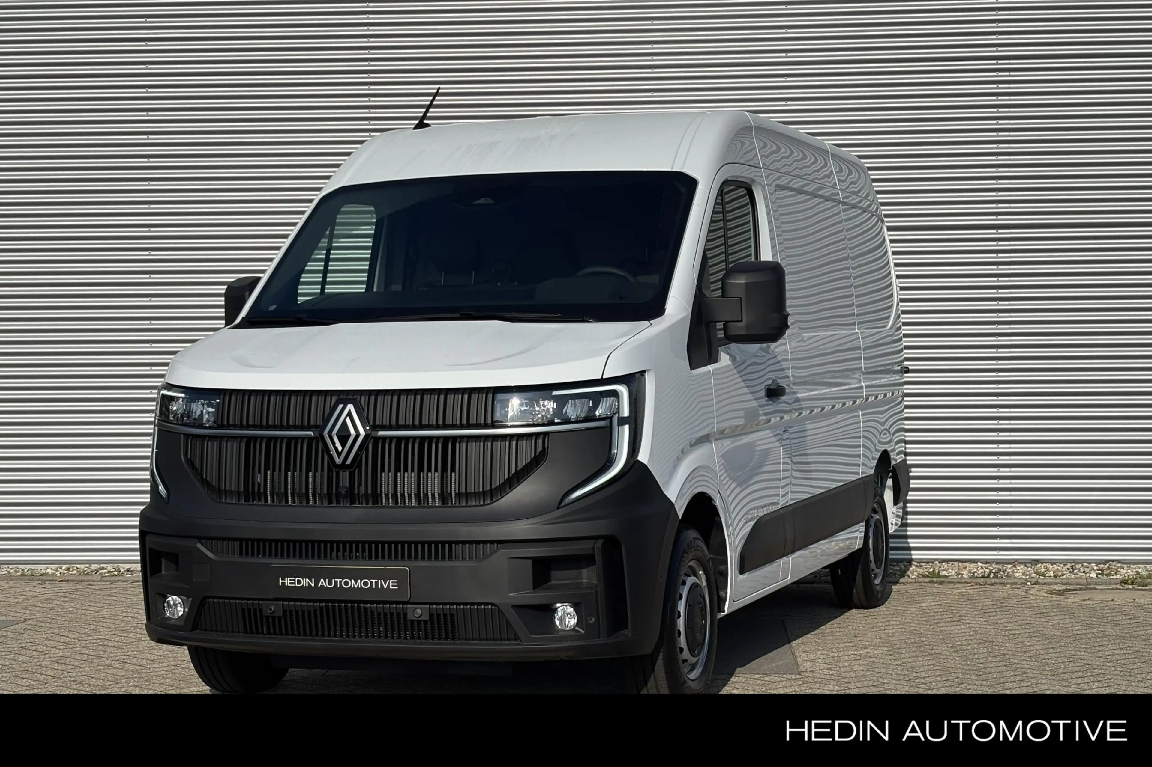 Renault Master E-Tech T35 L2H2 Extra long range 87 kWh | parkeers