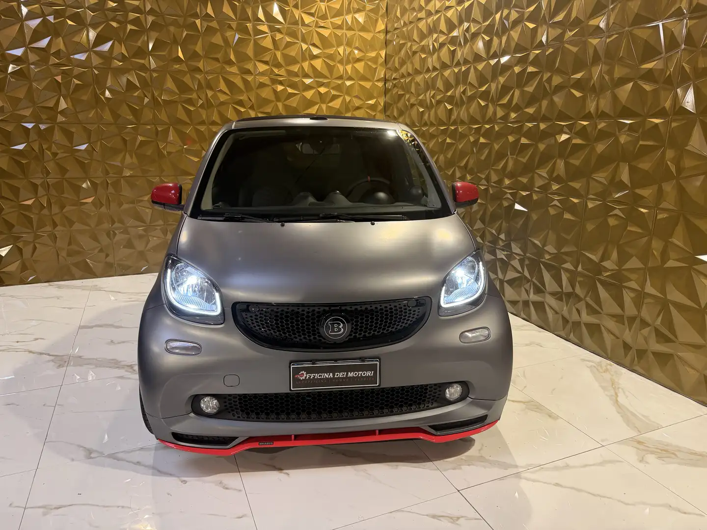 smart forTwo Cabrio 0.9 t Brabus Xclusive UNICA!!! Gris - 2