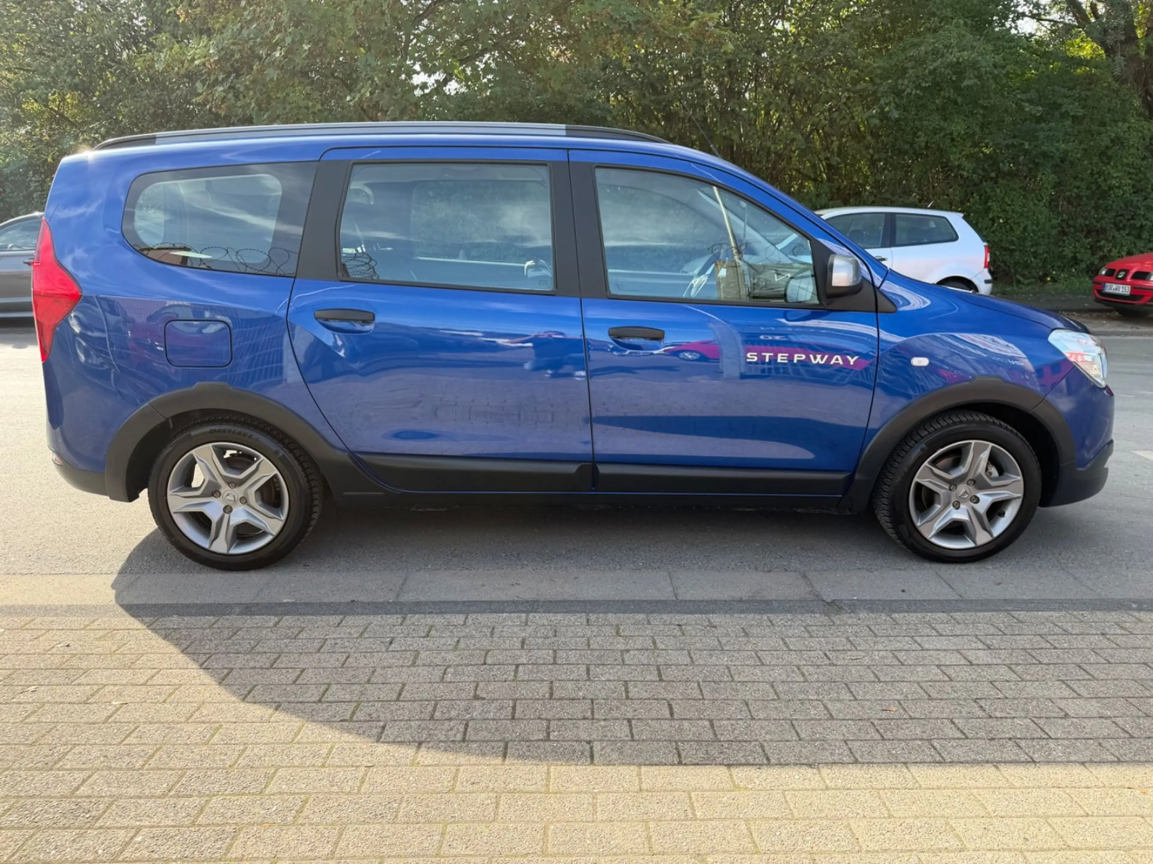 Dacia Lodgy Stepway Kamera Navi TÜV/ServiceNeuGarantie — photo 7
