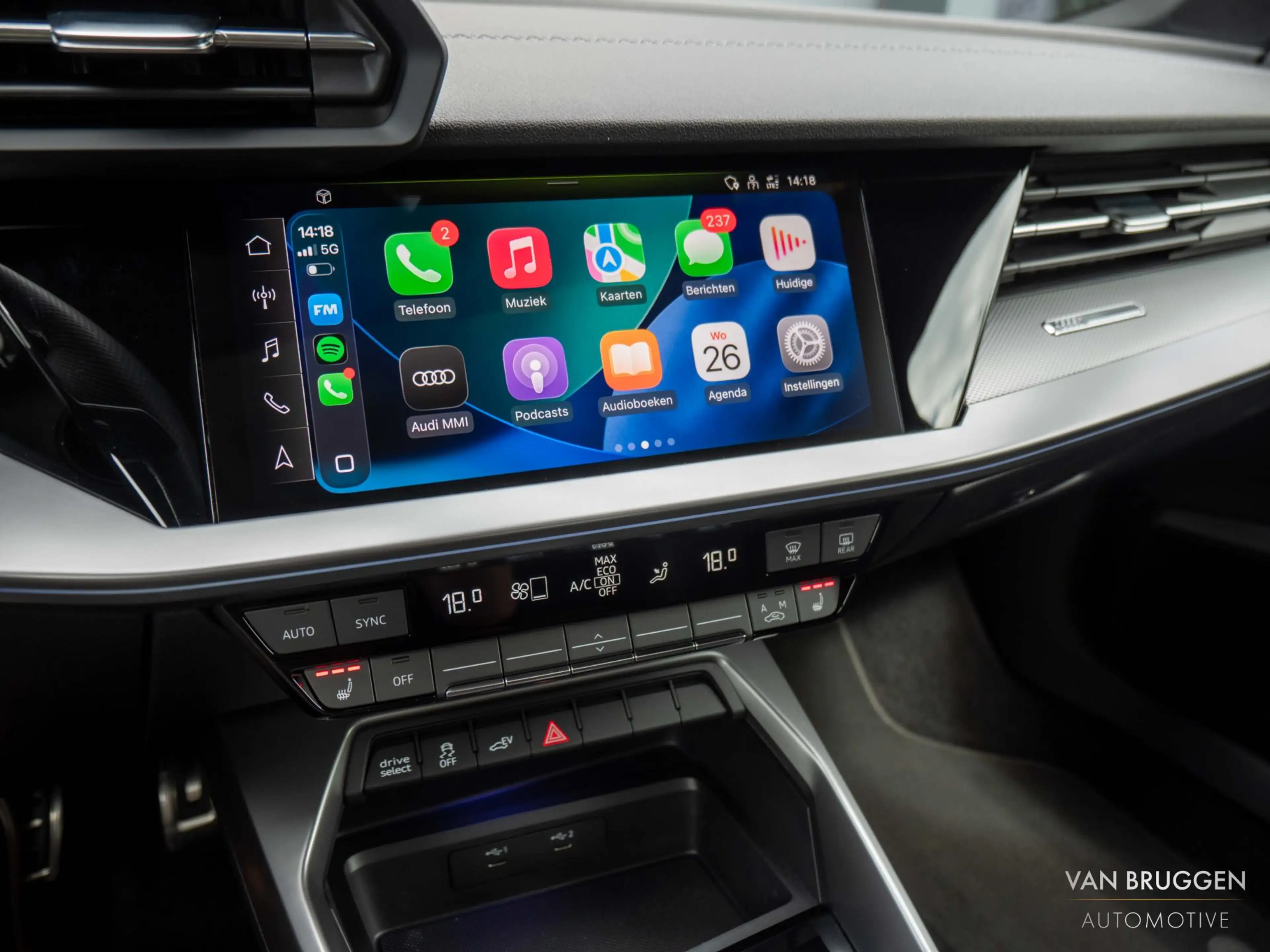 Audi A3 Sportback 45 TFSI e S-Line Pano RS-Stoelen B&O Sfe — photo 33