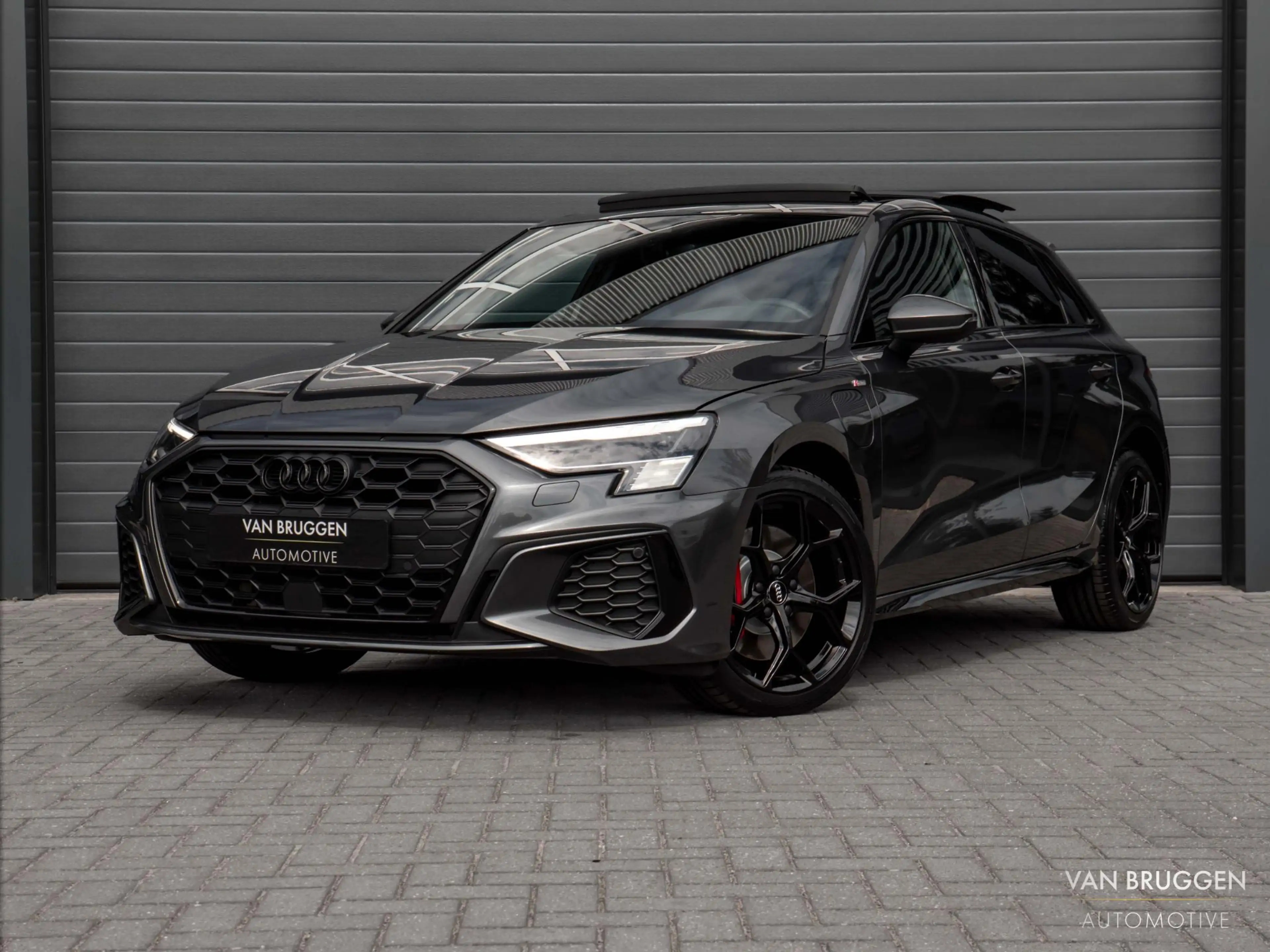 Audi A3 Sportback 45 TFSI e S-Line Pano RS-Stoelen B&O Sfe