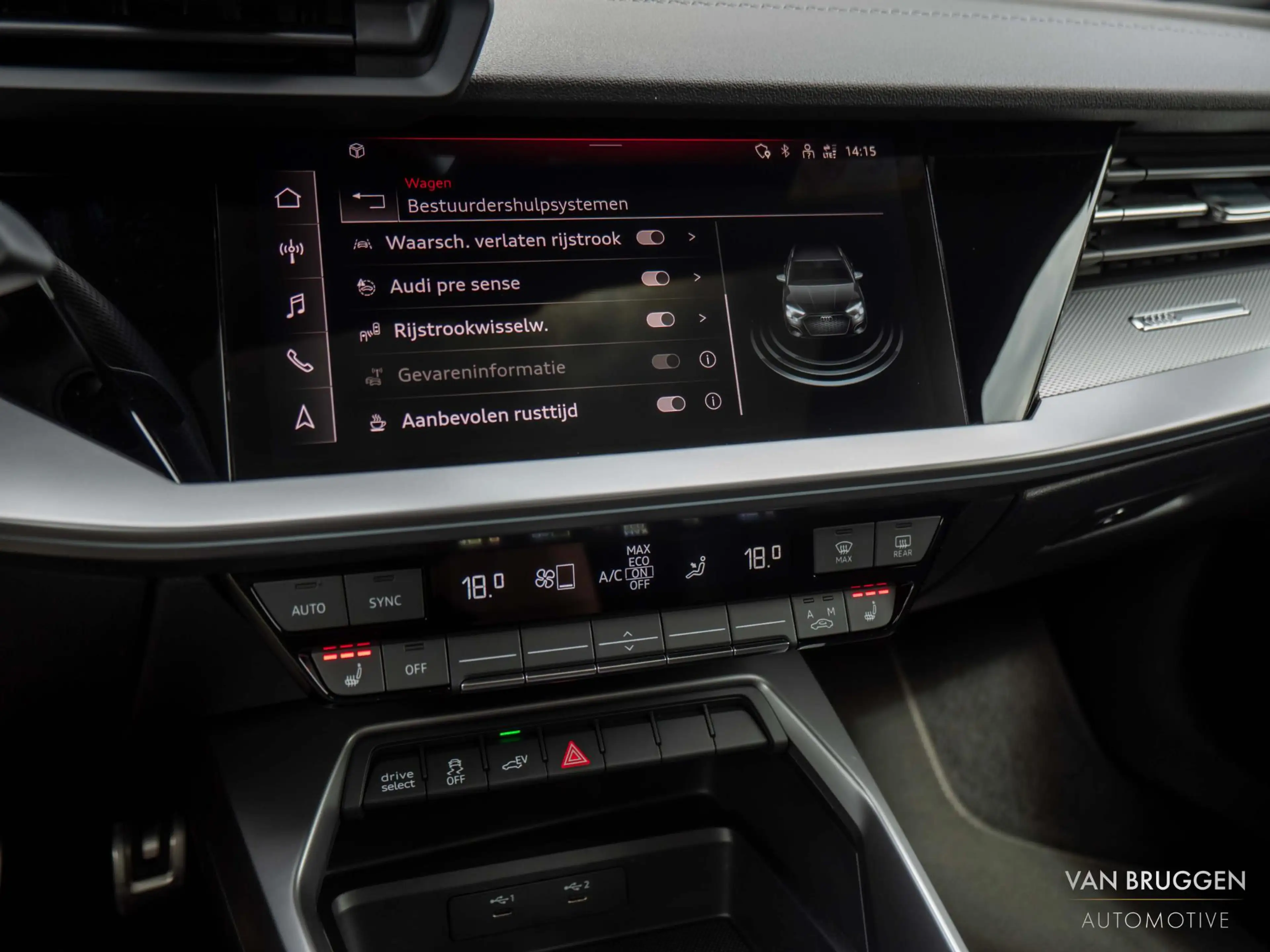 Audi A3 Sportback 45 TFSI e S-Line Pano RS-Stoelen B&O Sfe — photo 37