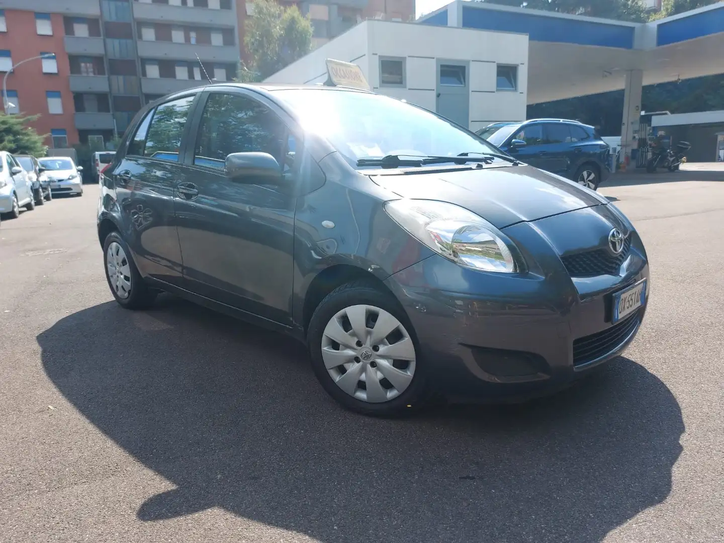 Toyota Yaris OCCASIONE Or - 1