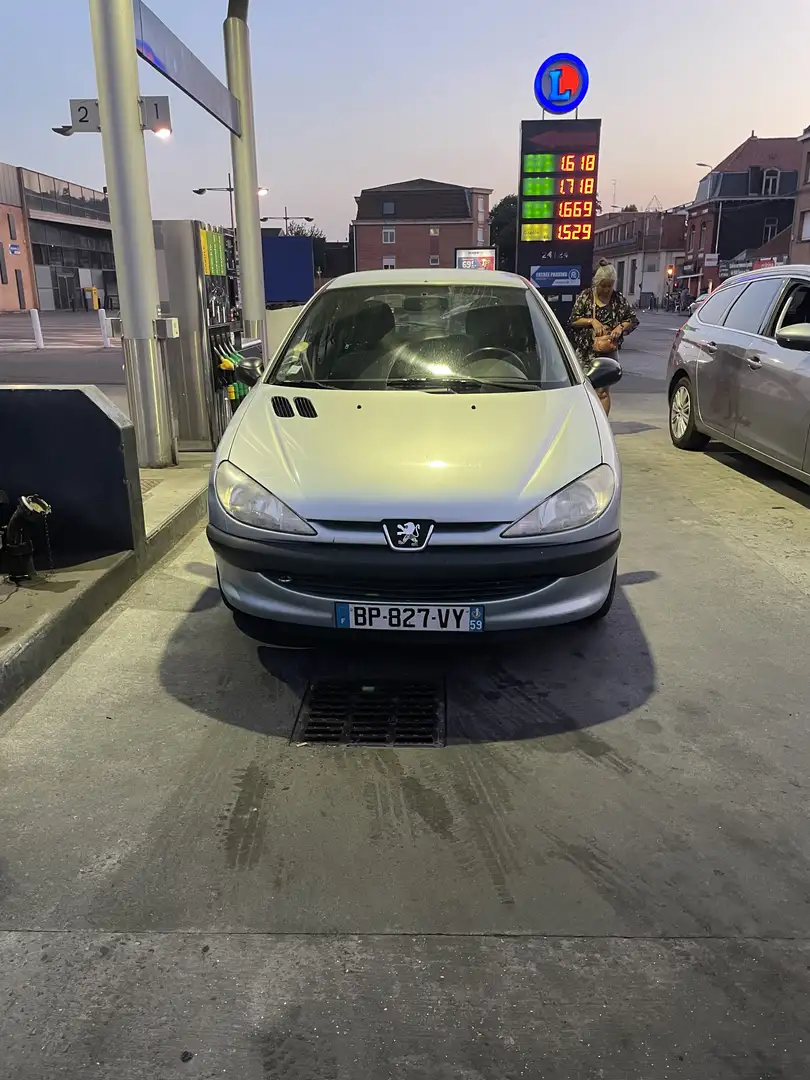 Peugeot 206 1.4i XT Pack - 2