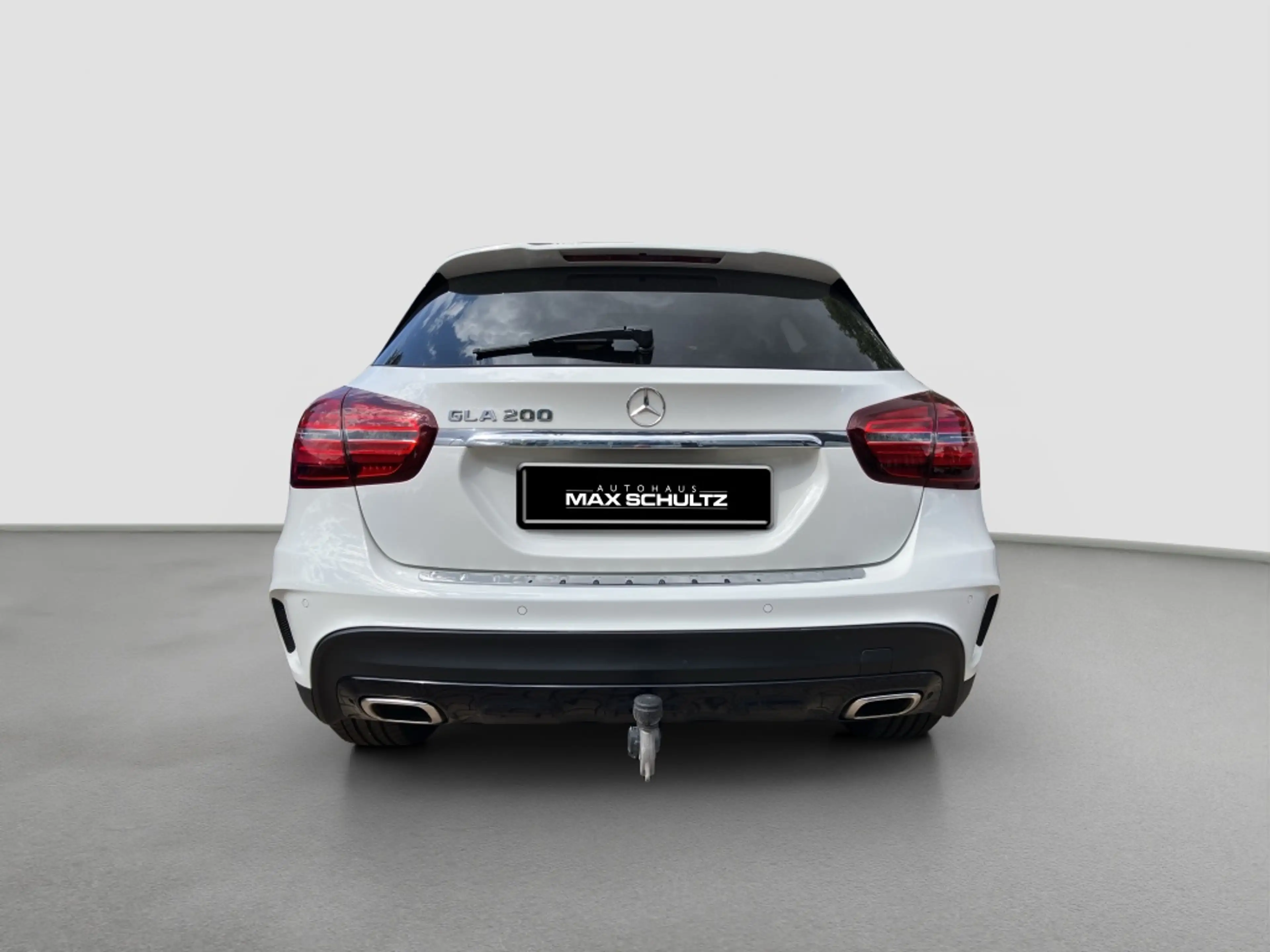 Mercedes-Benz GLA 200 AMG*NIGHT*AHK*PANO*LED*NAVI*SITZH*19ZOLL — photo 10