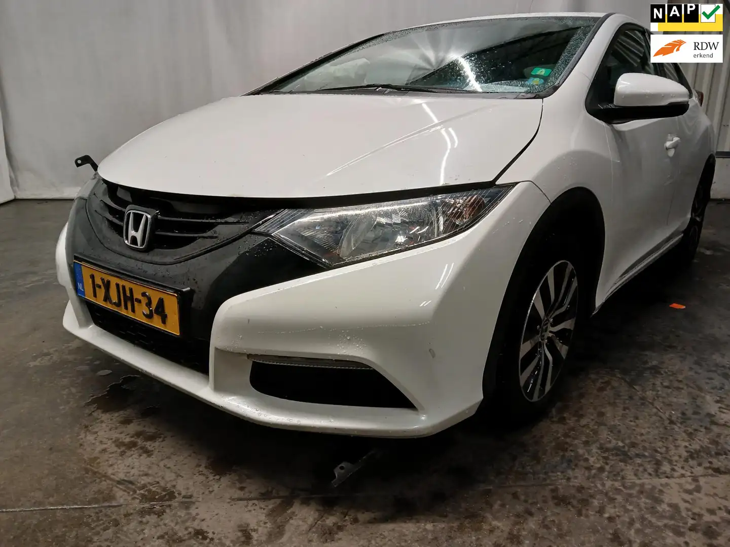 Honda Civic 1.6D Comfort - Front Schade - Rijdt Niet - Glas Br Blanco - 1