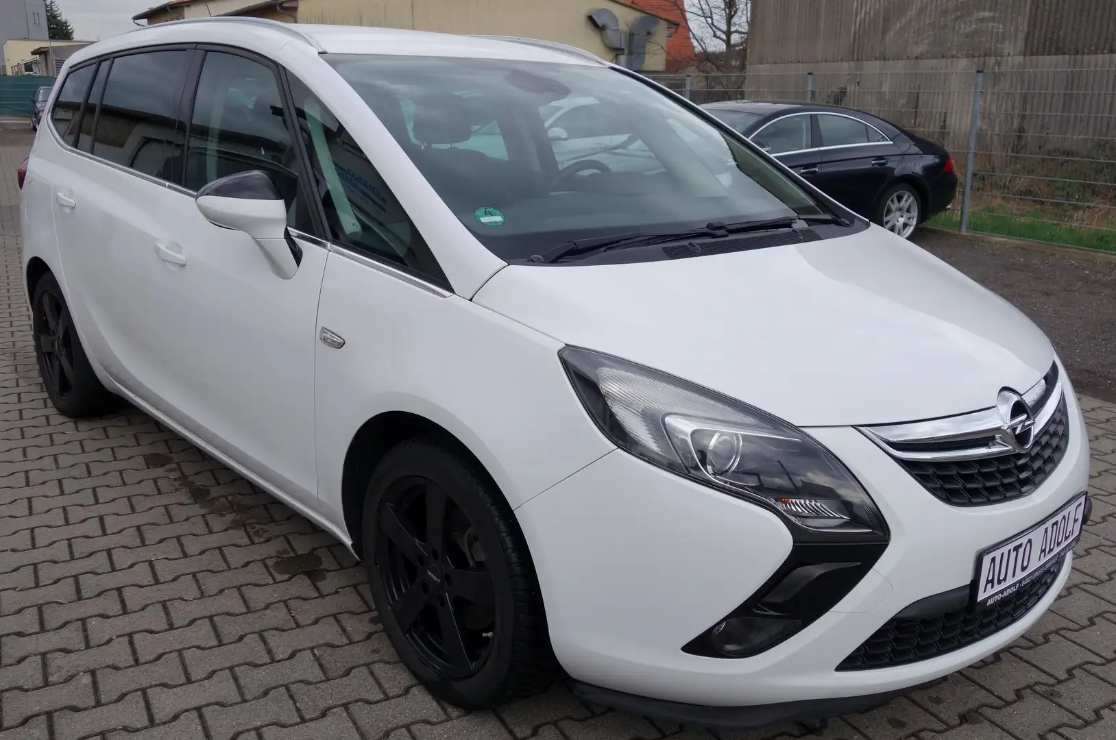 Opel Zafira Innovation 1,4 Automatik, " 1 Gang ruckelt " Biały - 1