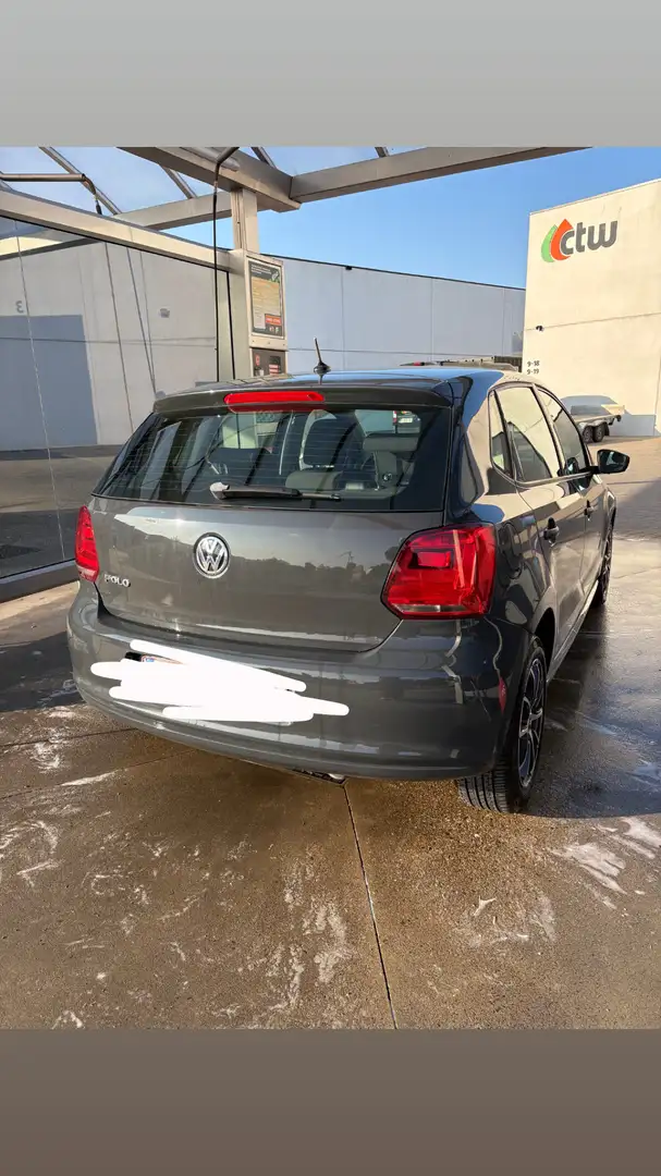 Volkswagen Polo - 2
