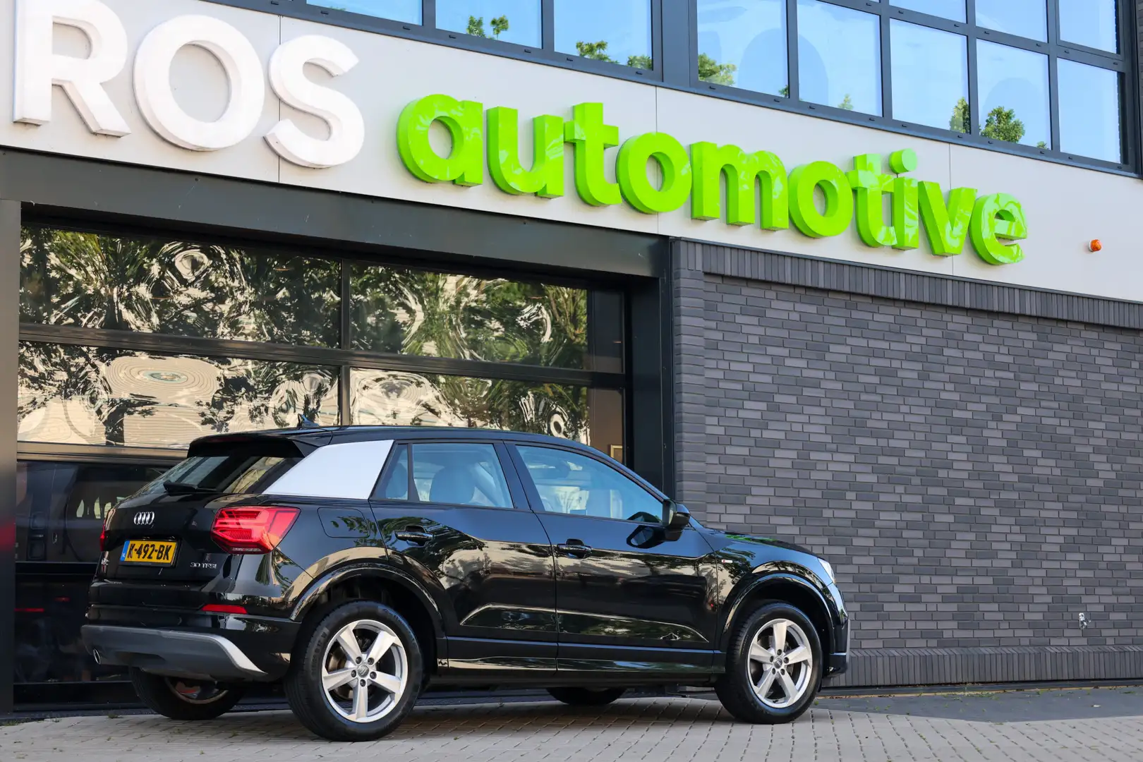 Audi Q2 30 TFSI S Edition | BTW | S-LINE | STOELVERWARMING Zwart - 2