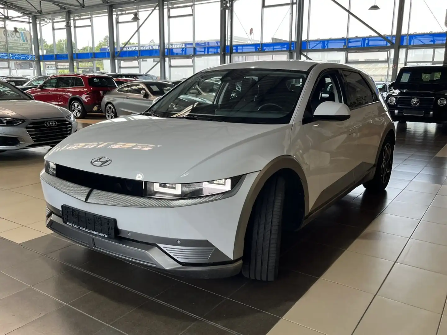 Hyundai IONIQ 5 Techniq Navi LED NSCC R.Cam PDC SHZ DAB+ Weiß - 1