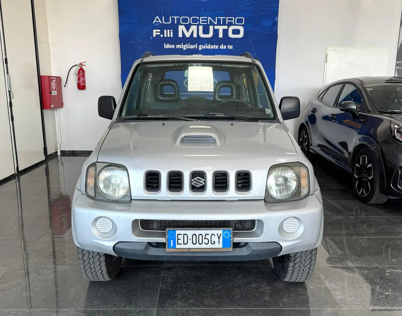 Suzuki Jimny 1.5 ddis td 4wd 4 POSTI Plateado - 2