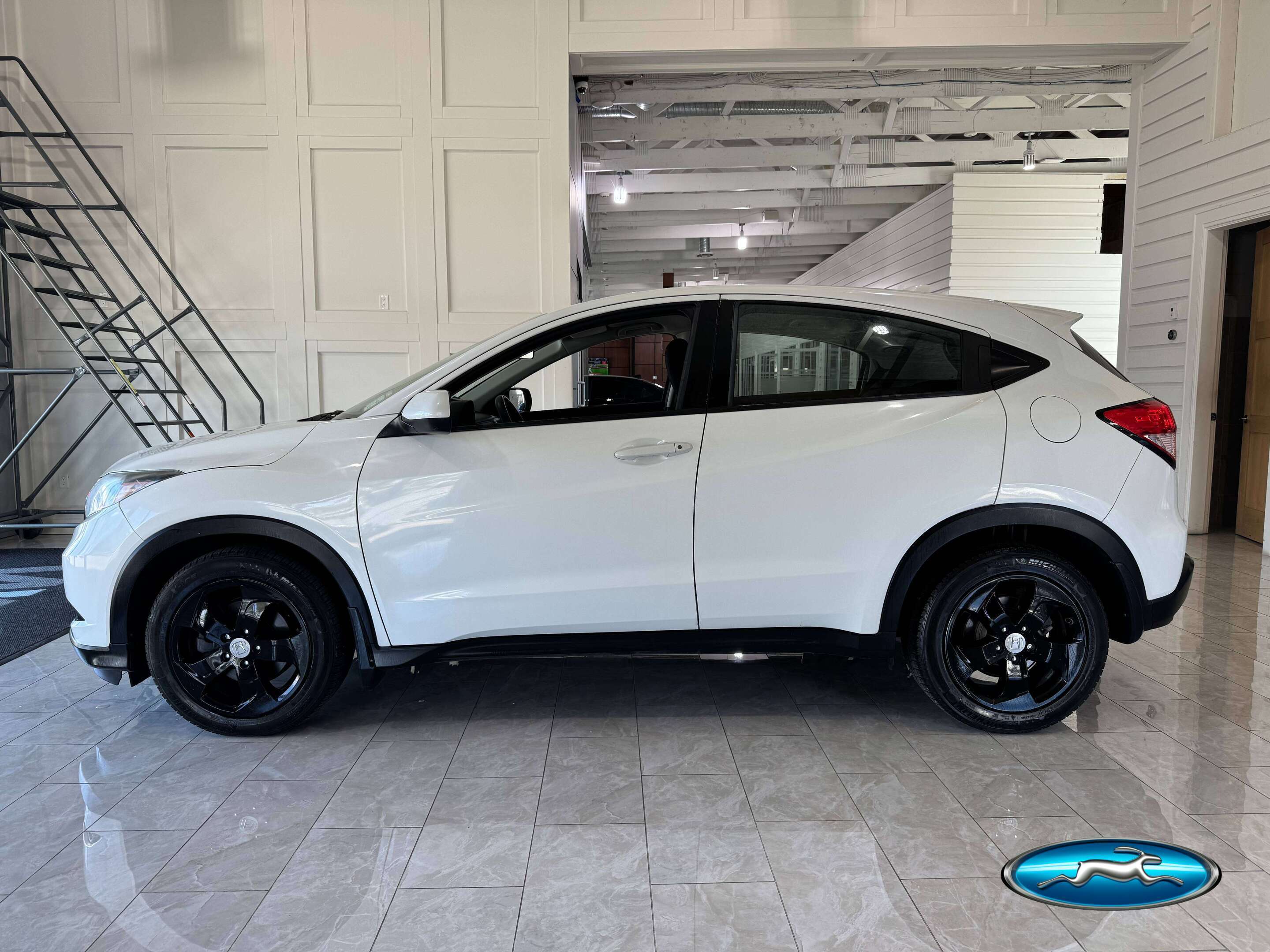 White 2016 Honda HR-V SUV / Crossover Front-Wheel Drive Automatic